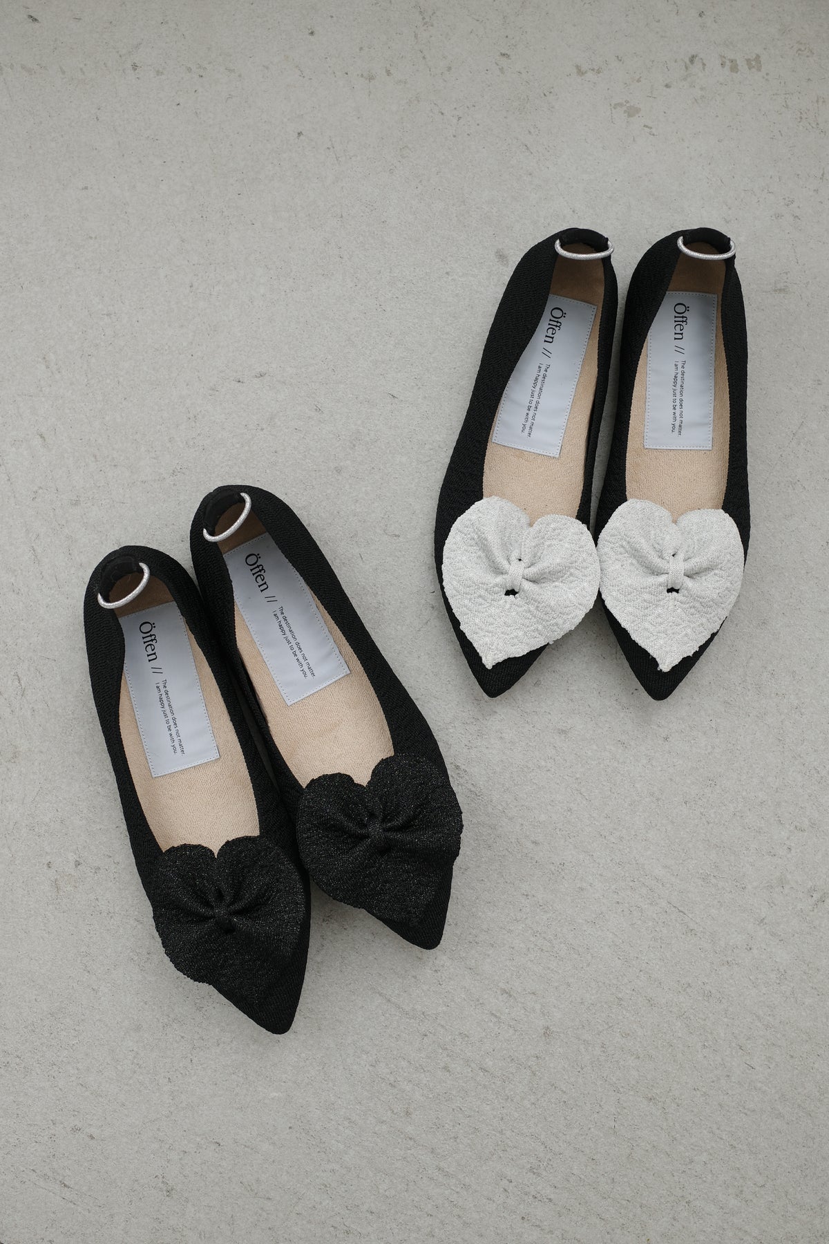 【PRE ORDER】Cœur Flat Pumps (BLACK CŒUR)