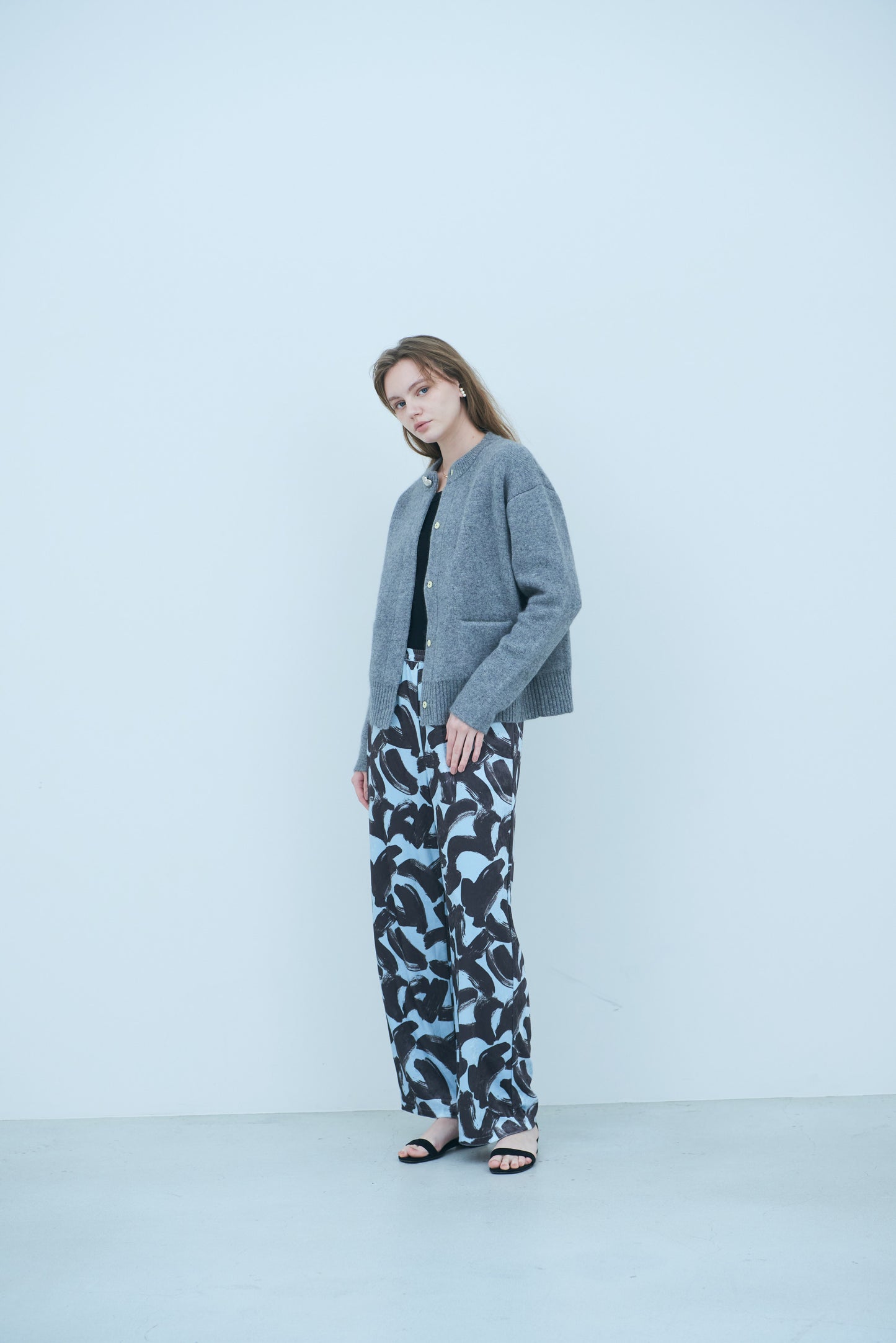 Bicolor raccoon knit coatigan