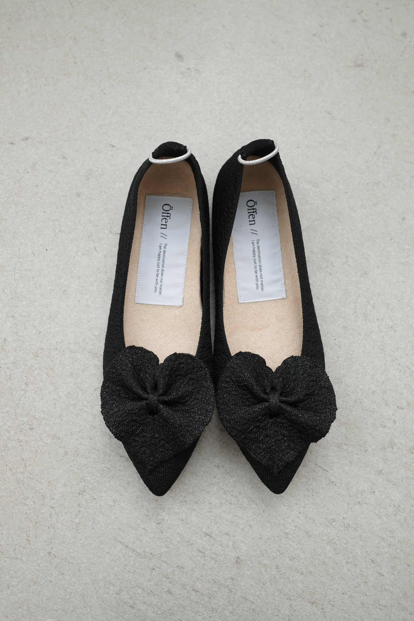 【PRE ORDER】Cœur Flat Pumps