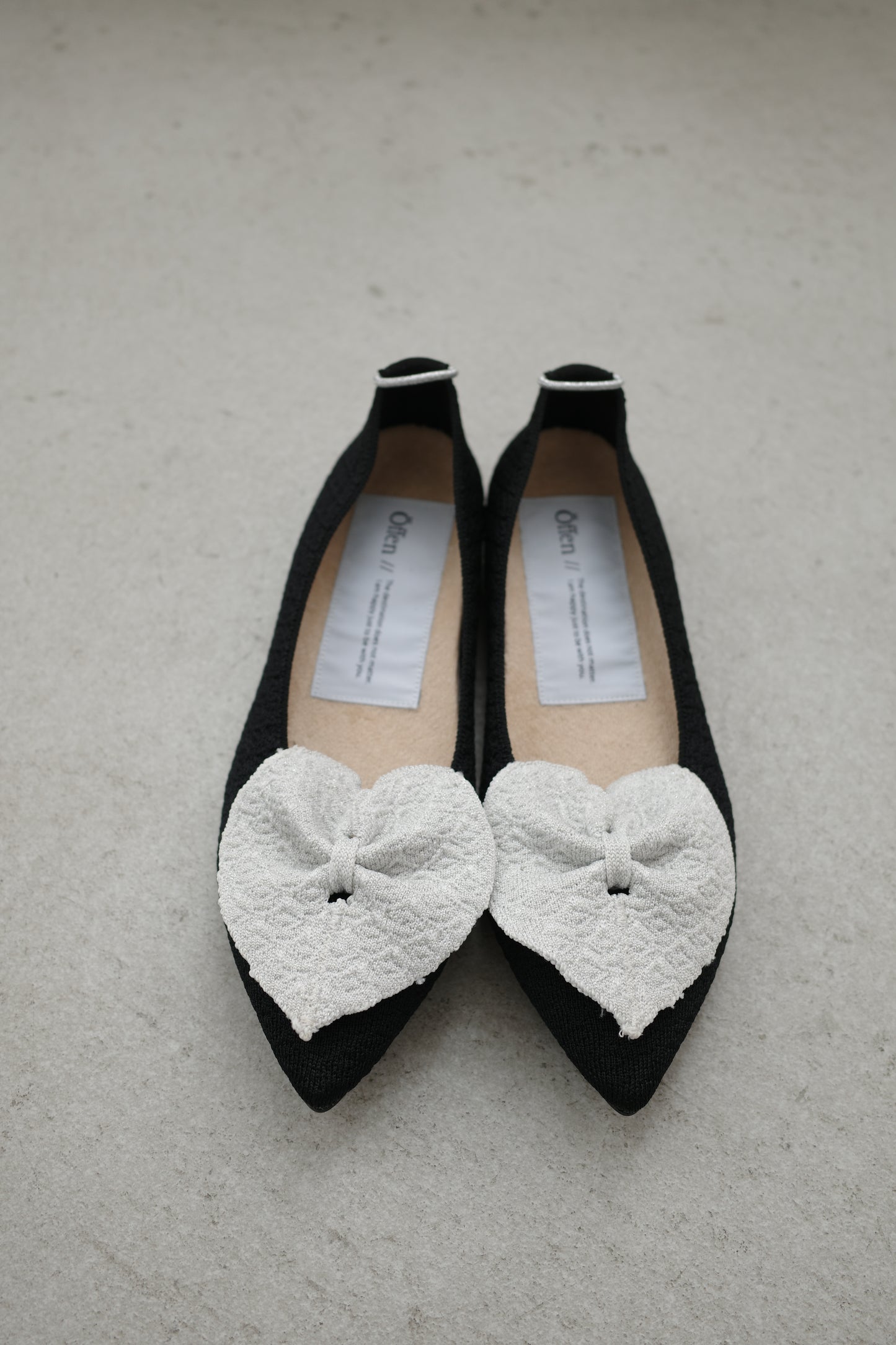 【PRE ORDER】Cœur Flat Pumps