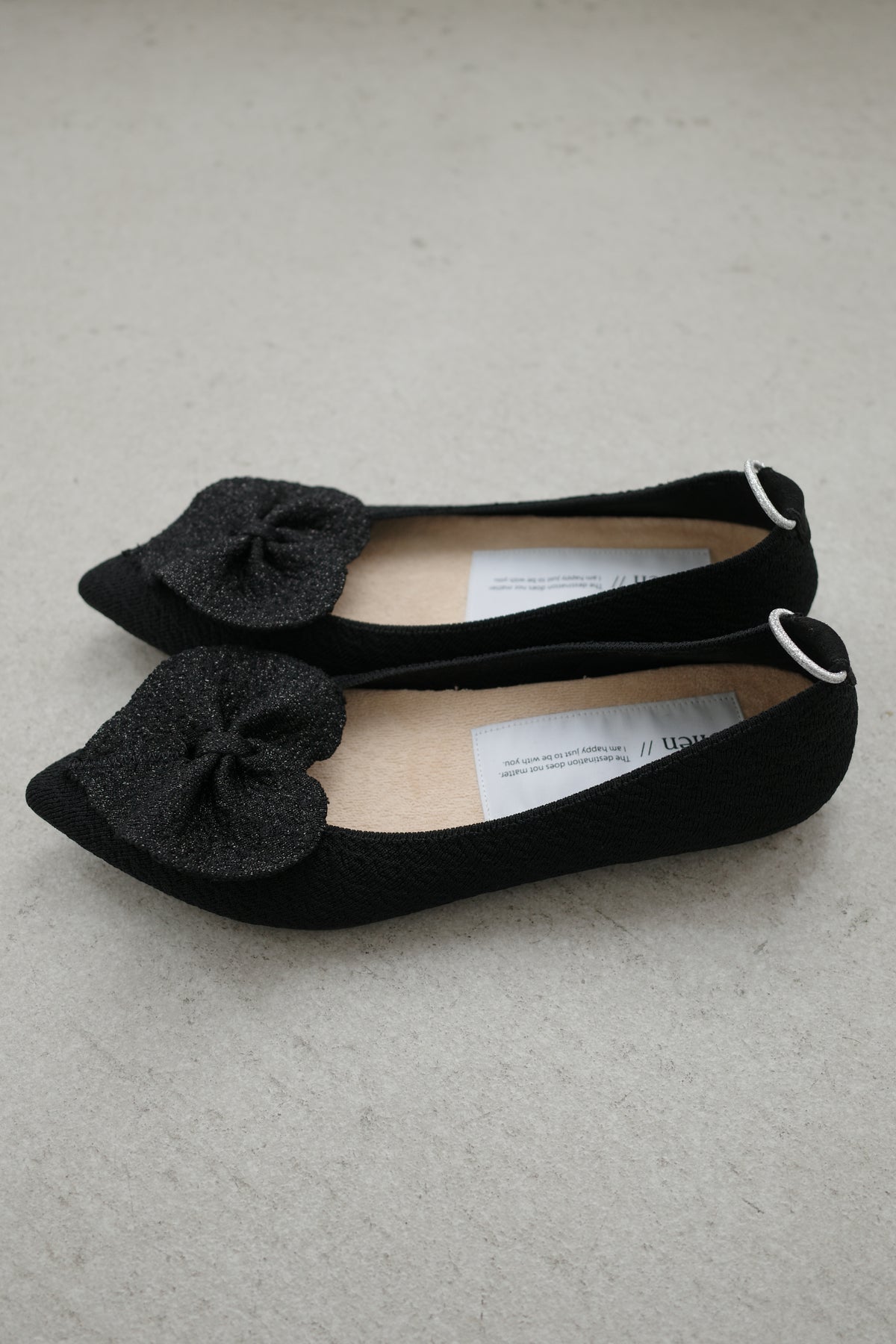 【PRE ORDER】Cœur Flat Pumps (BLACK CŒUR)