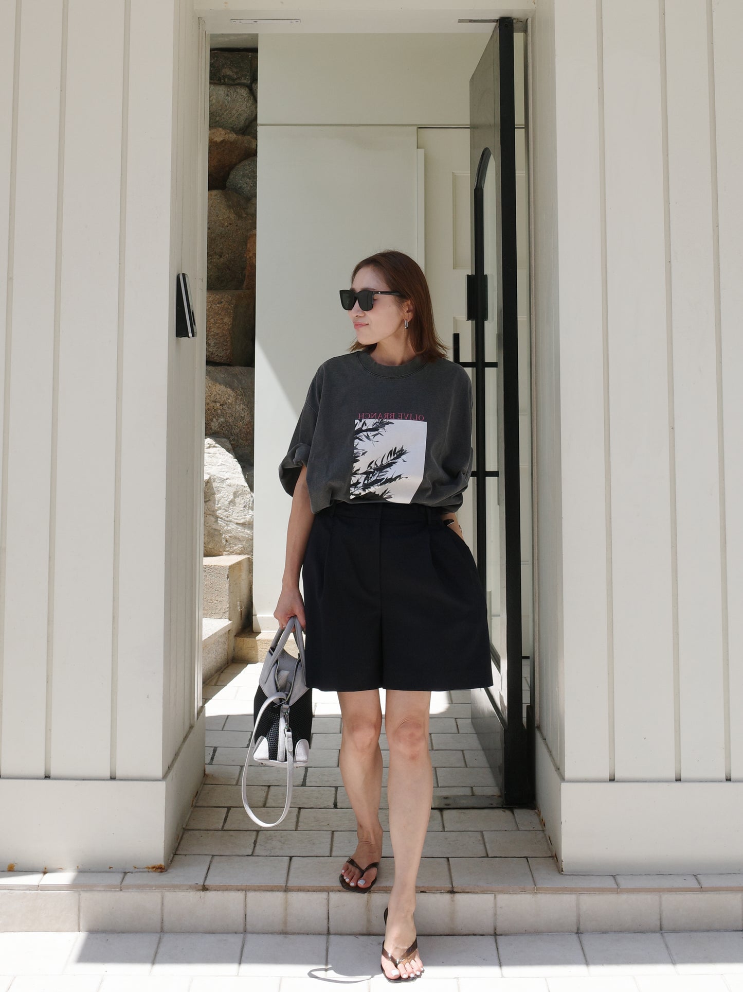 Boyfriend Tee (Olive blanch)