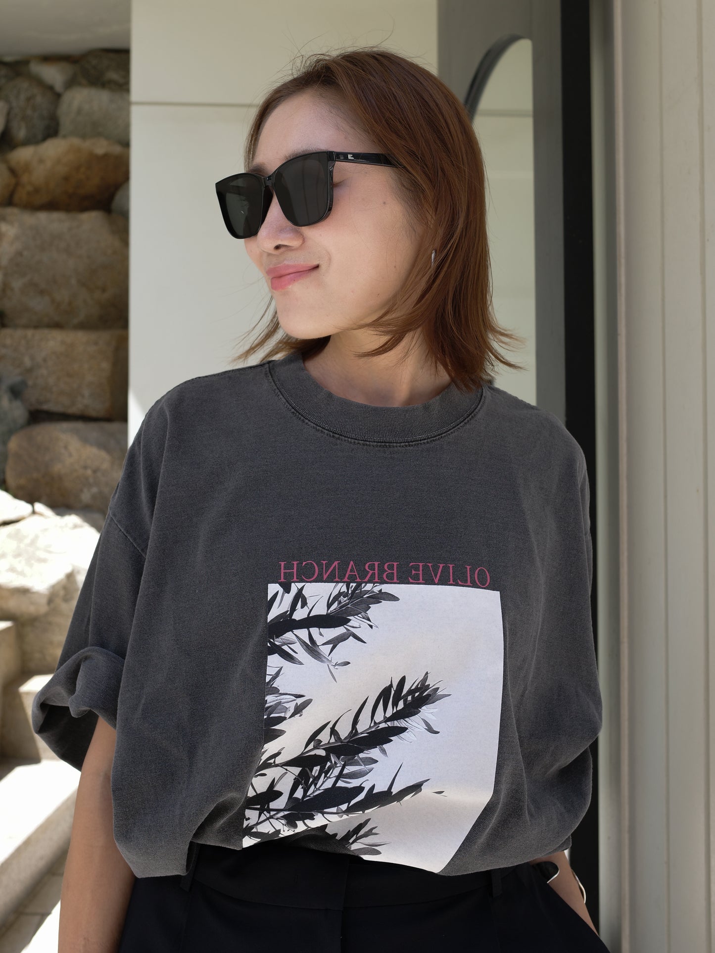Boyfriend Tee (Olive blanch)