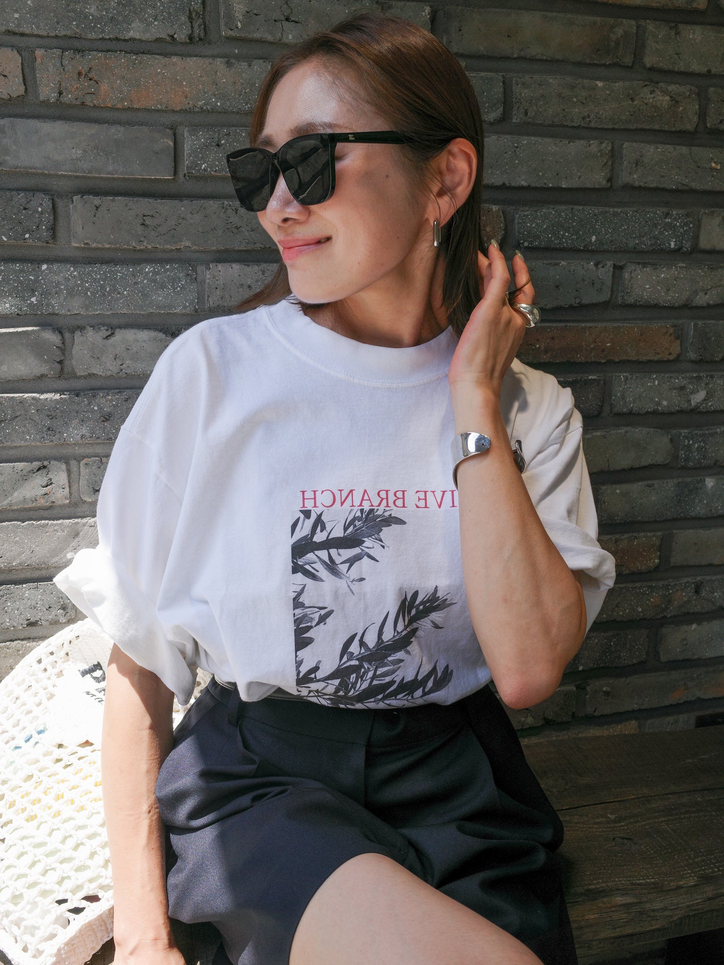 Boyfriend Tee (Olive blanch)