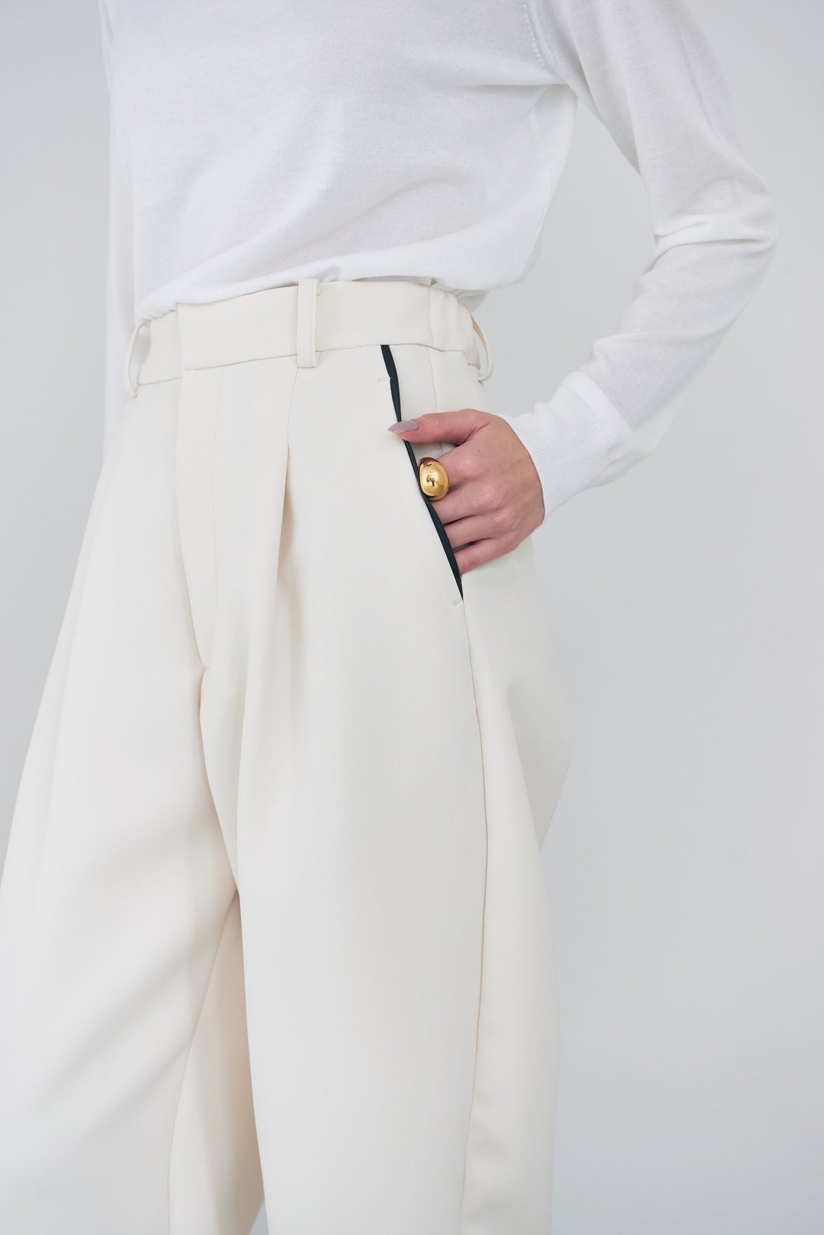 Edge Curve Pants