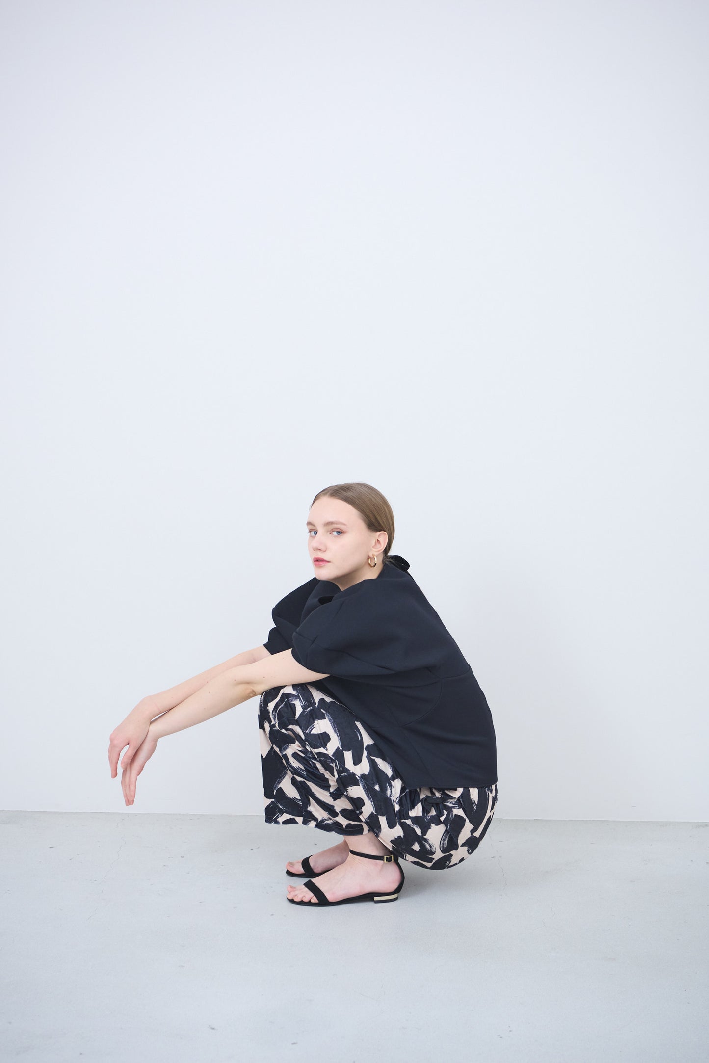 Sculpture form pullover 