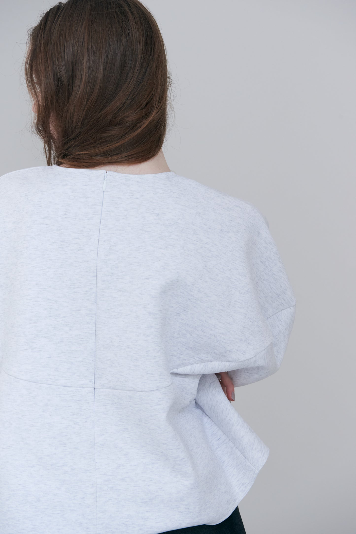 【PRE ORDER】Sculpture Form Pullover
