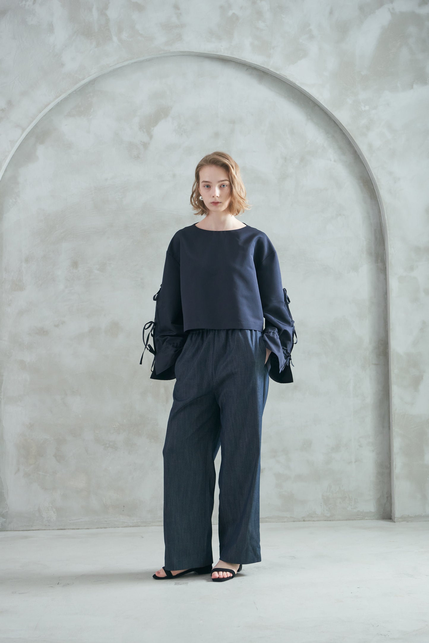 Pre Order/Tie Sleeve Blouse