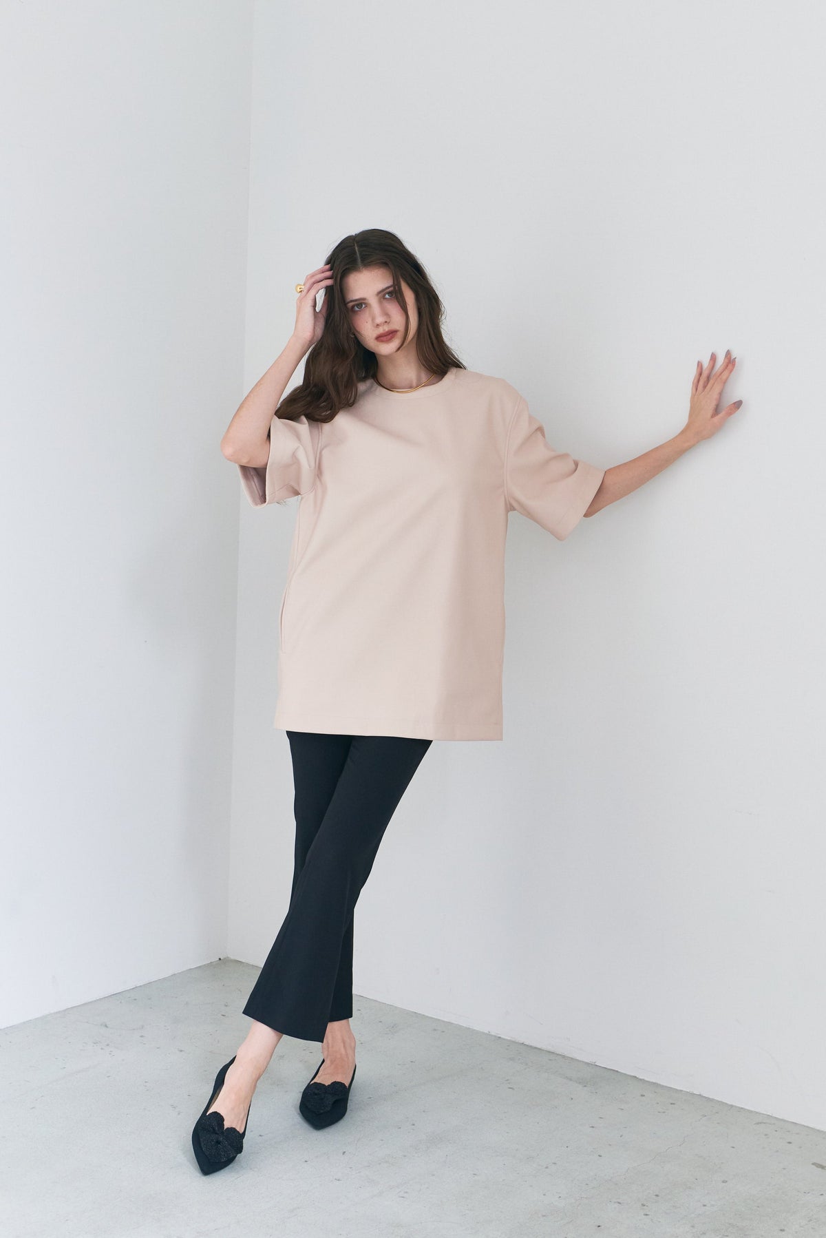 【PRE ORDER】Form Leather Top