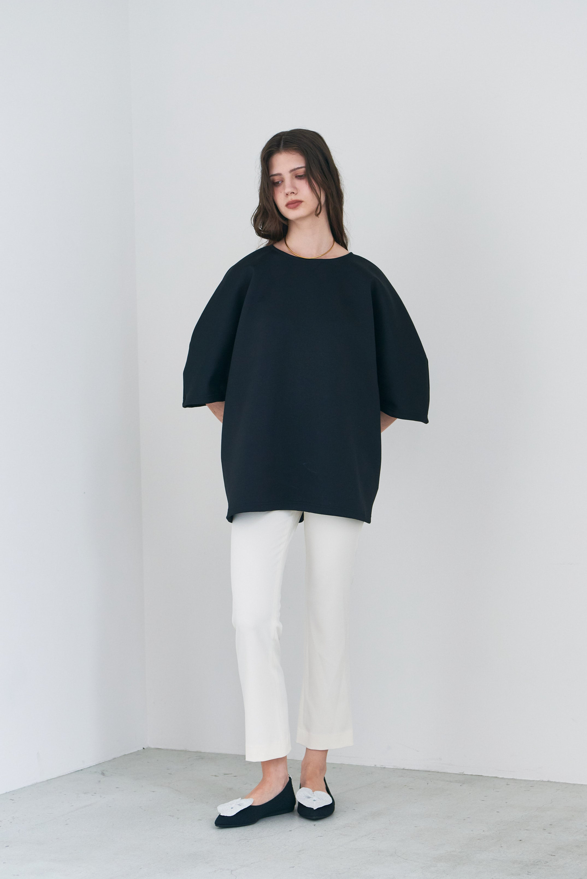 【PRE ORDER】Round Pullover
