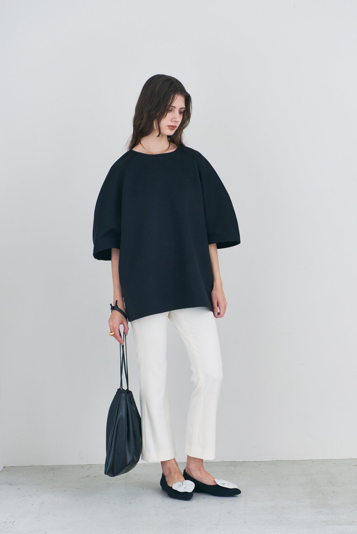 【PRE ORDER】Round Pullover
