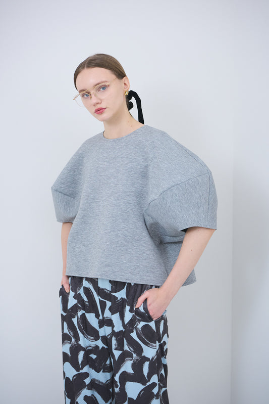 Pre Order // Sculpture form pullover