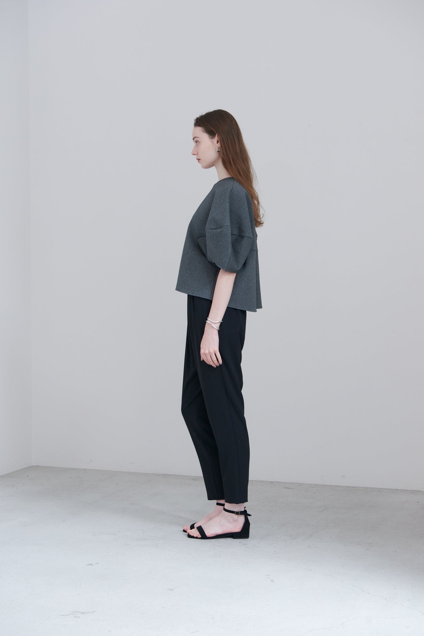 【PRE ORDER】Sculpture Form Pullover