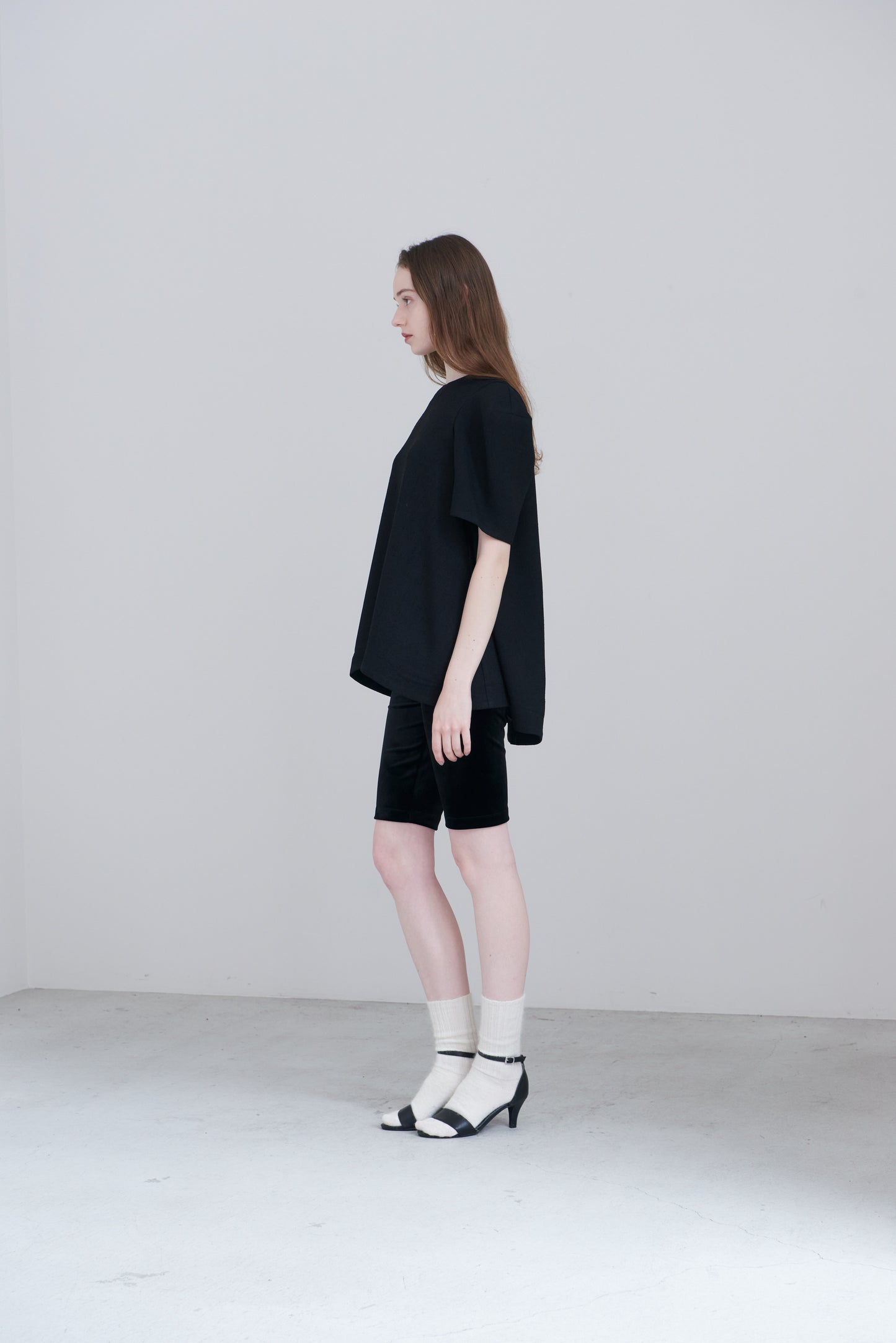 【PRE ORDER】Form Blouse