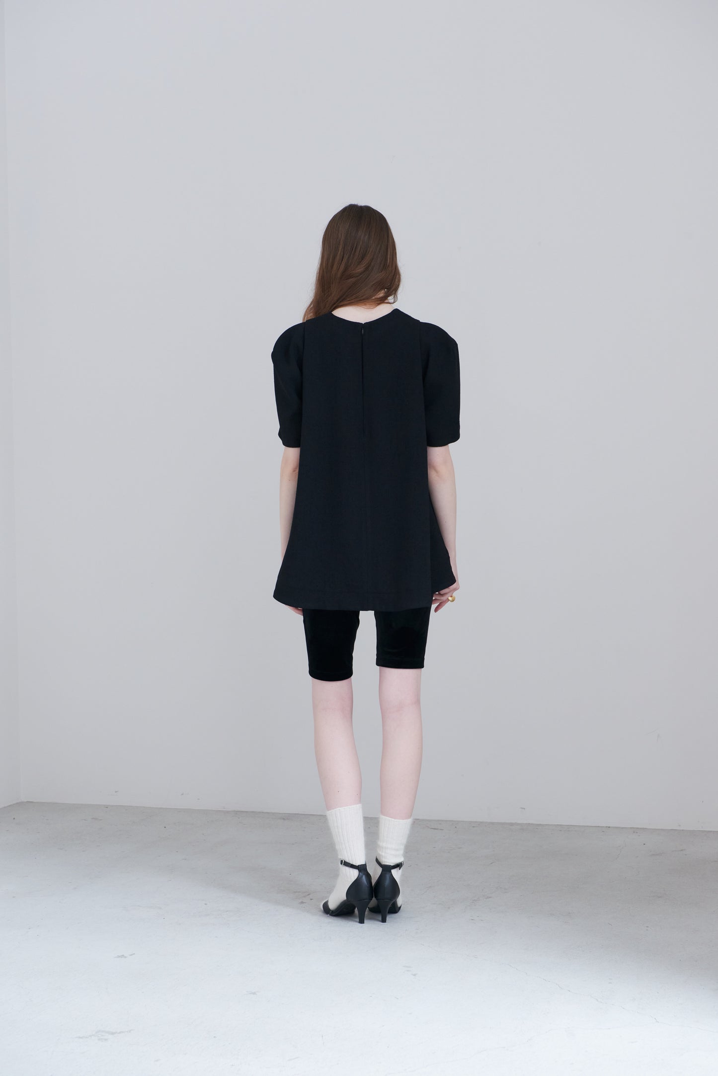 【PRE ORDER】Form Blouse
