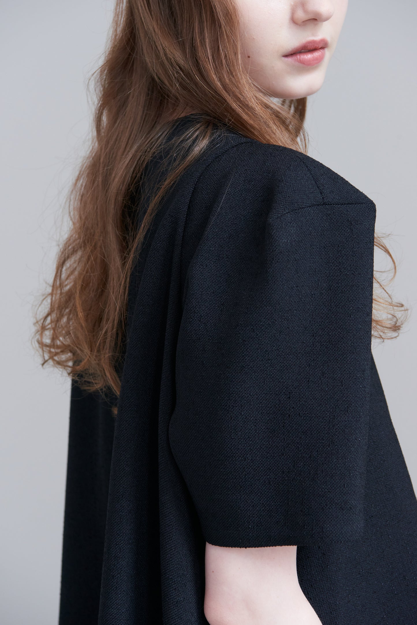 【PRE ORDER】Form Blouse