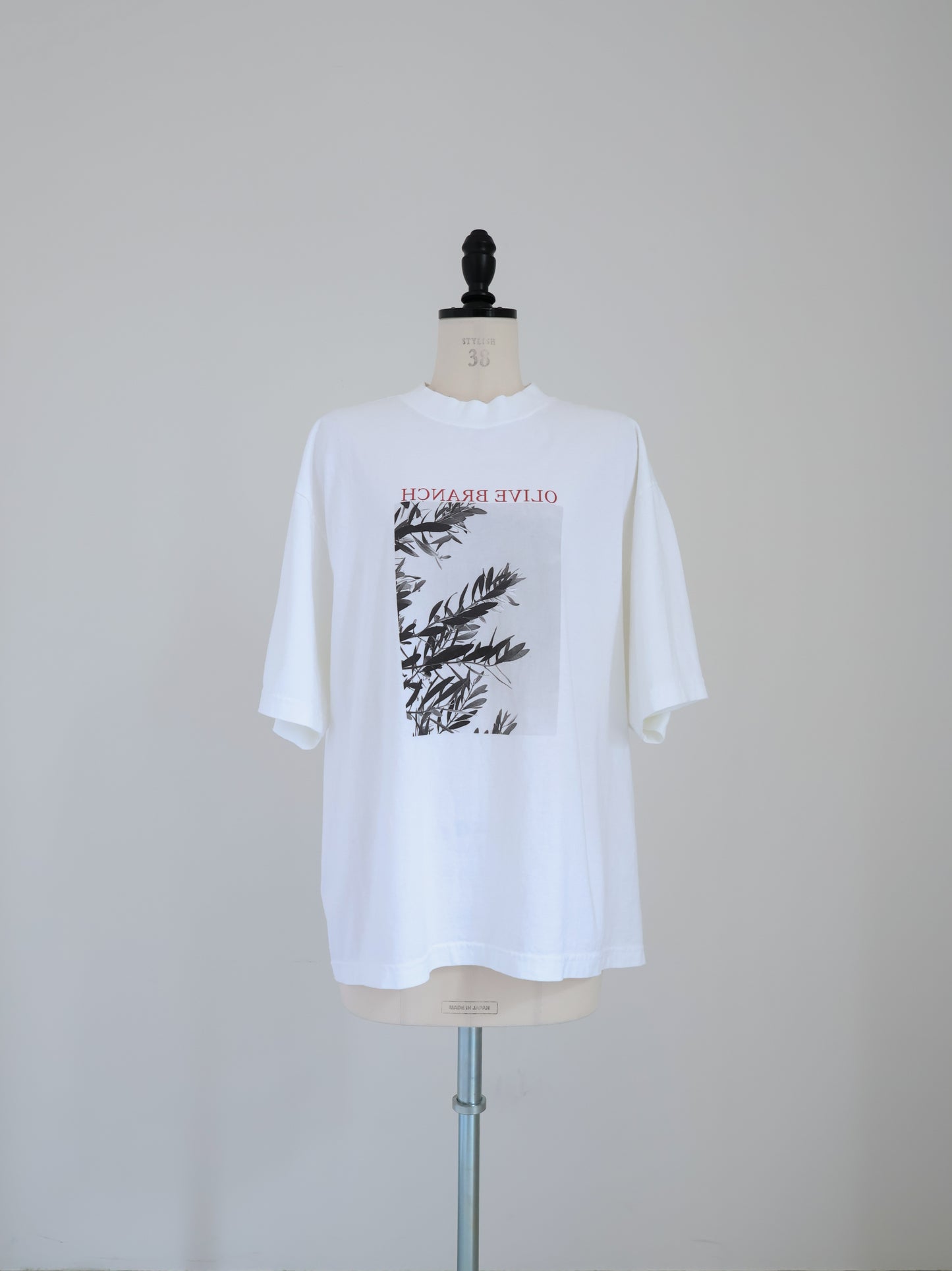 Boyfriend Tee (Olive blanch)