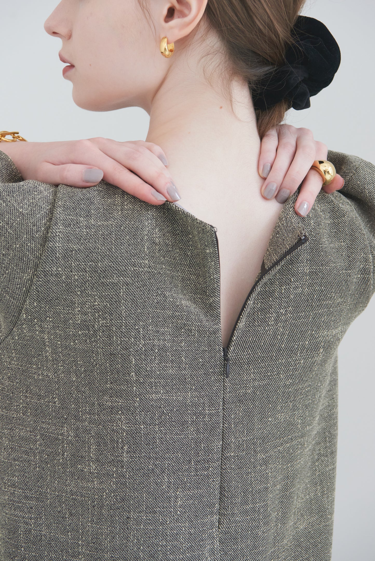 【PRE ORDER】Form Blouse