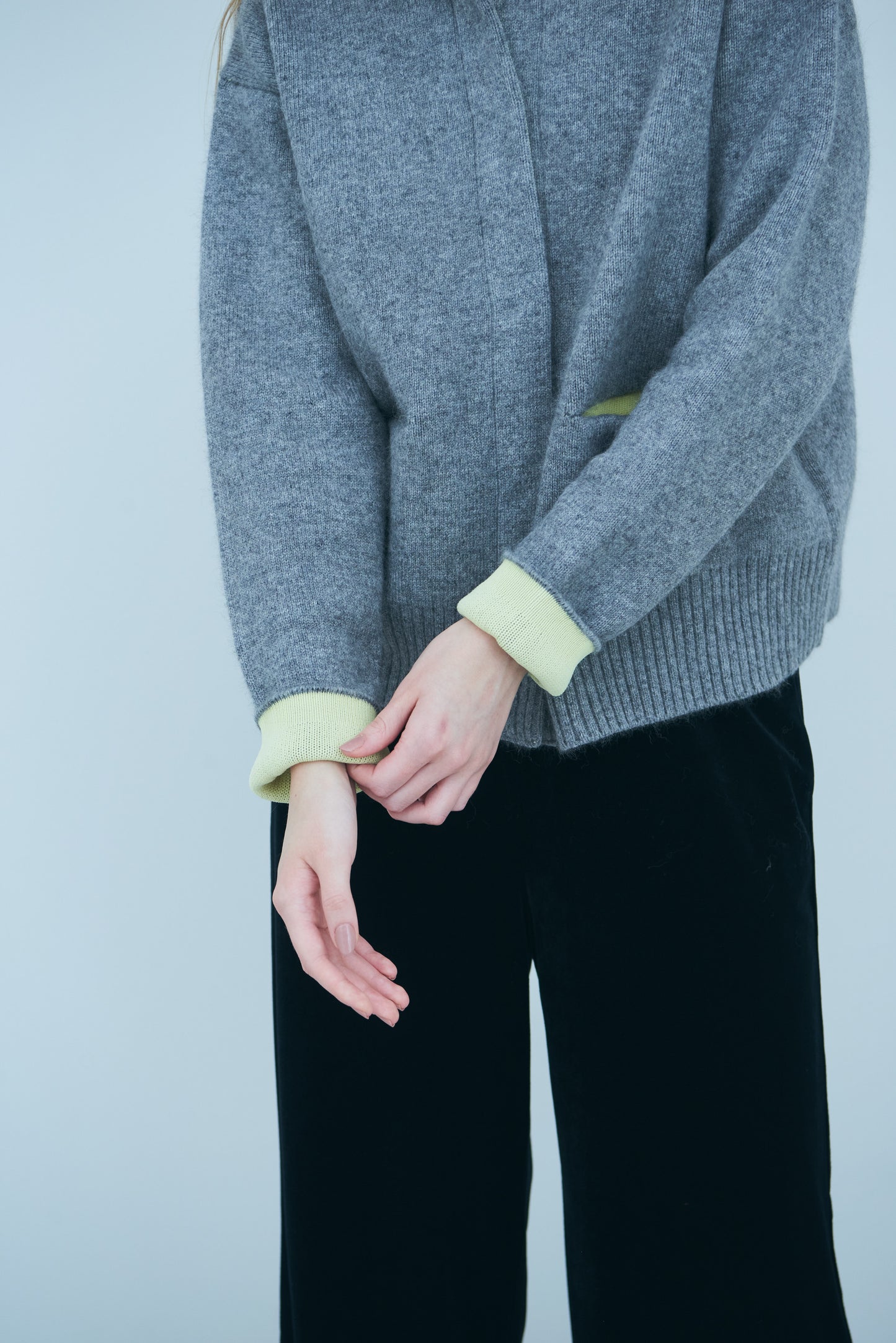 Bicolor raccoon knit coatigan