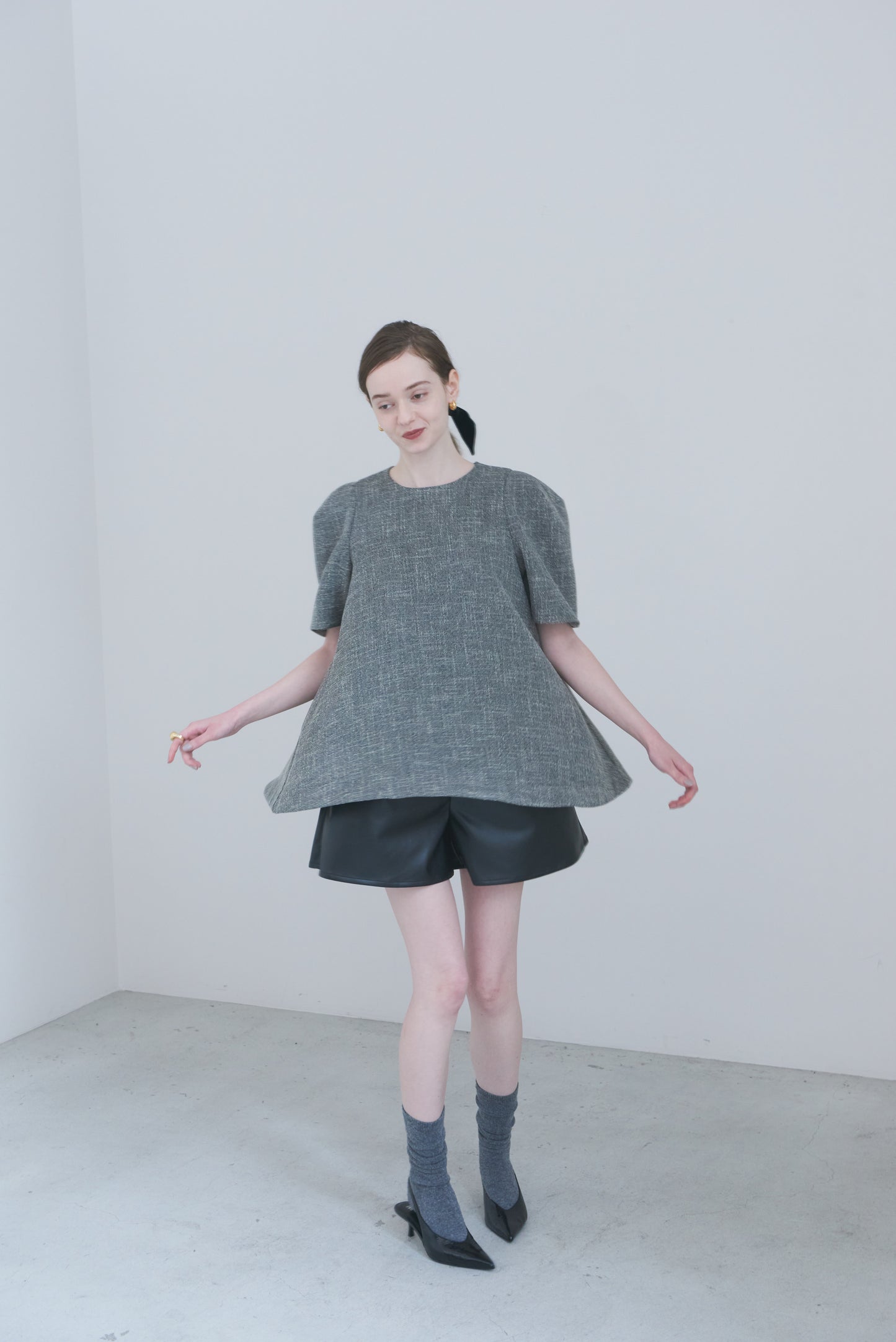 【PRE ORDER】Form Blouse