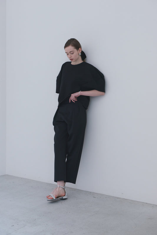 【PRE ORDER】Silky Fit Tapered Pants