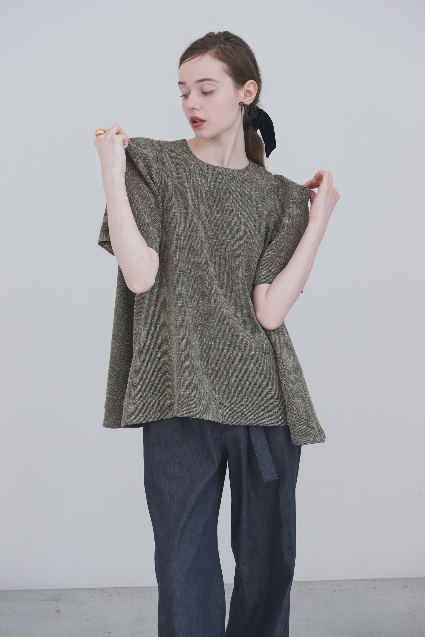 【PRE ORDER】Form Blouse