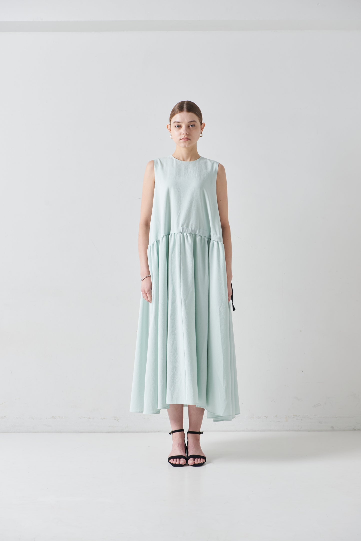【PRE ORDER】Ease Linen Dress