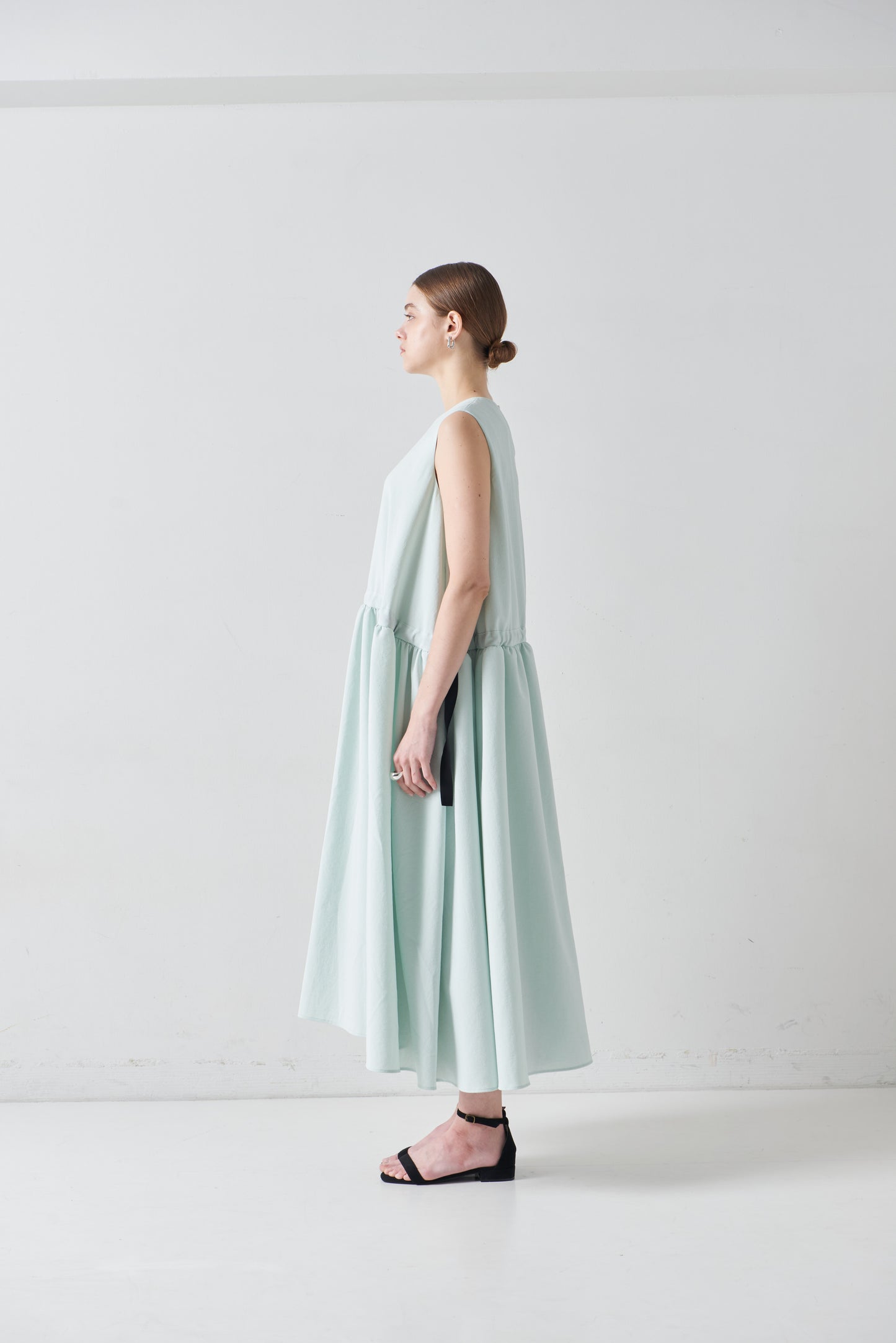 【PRE ORDER】Ease Linen Dress