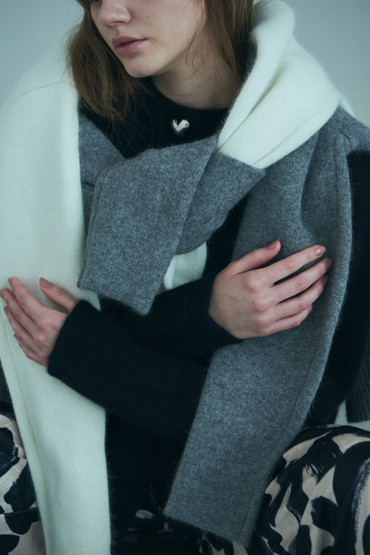 Bicolor raccoon knit coatigan