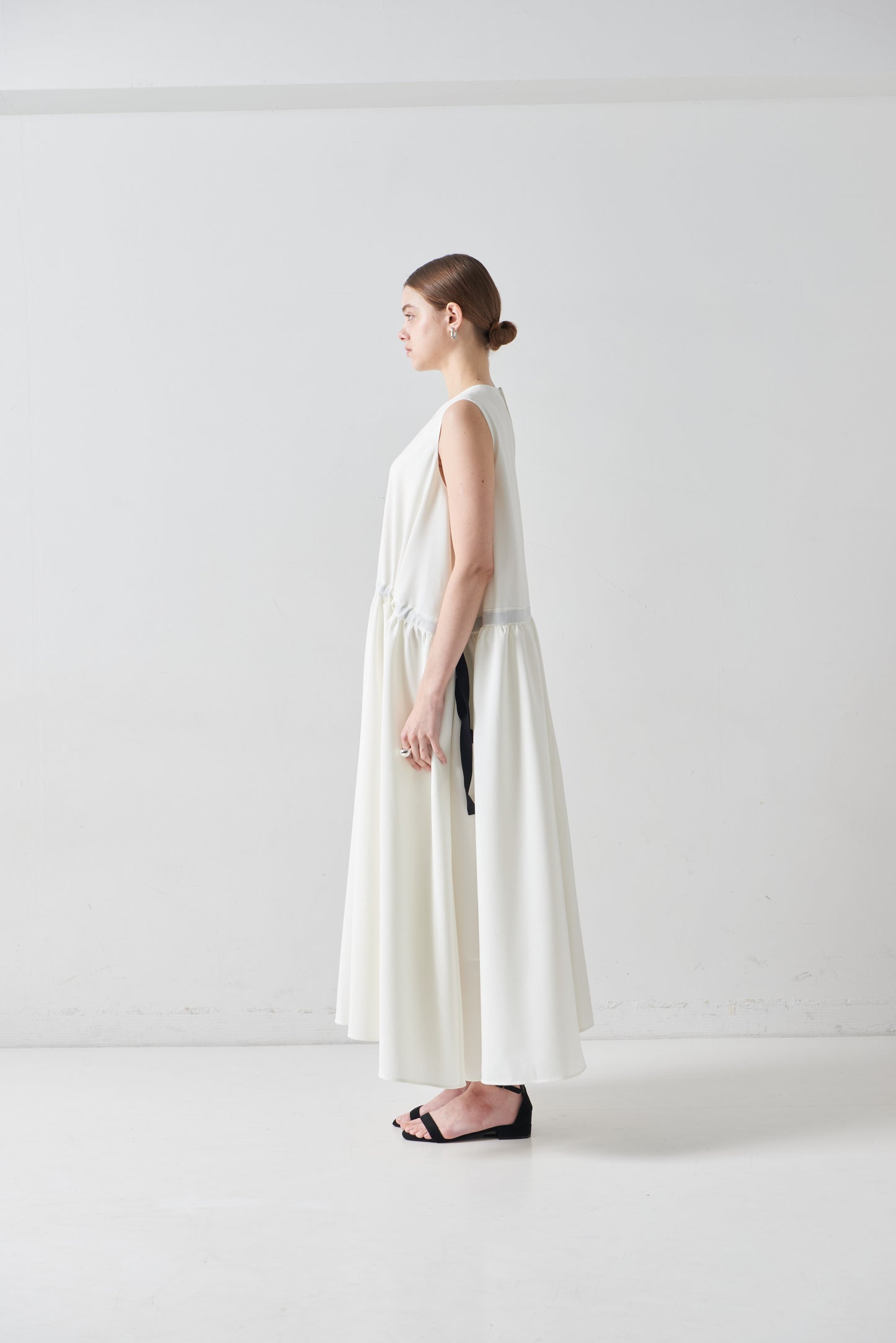 【PRE ORDER】Ease Linen Dress