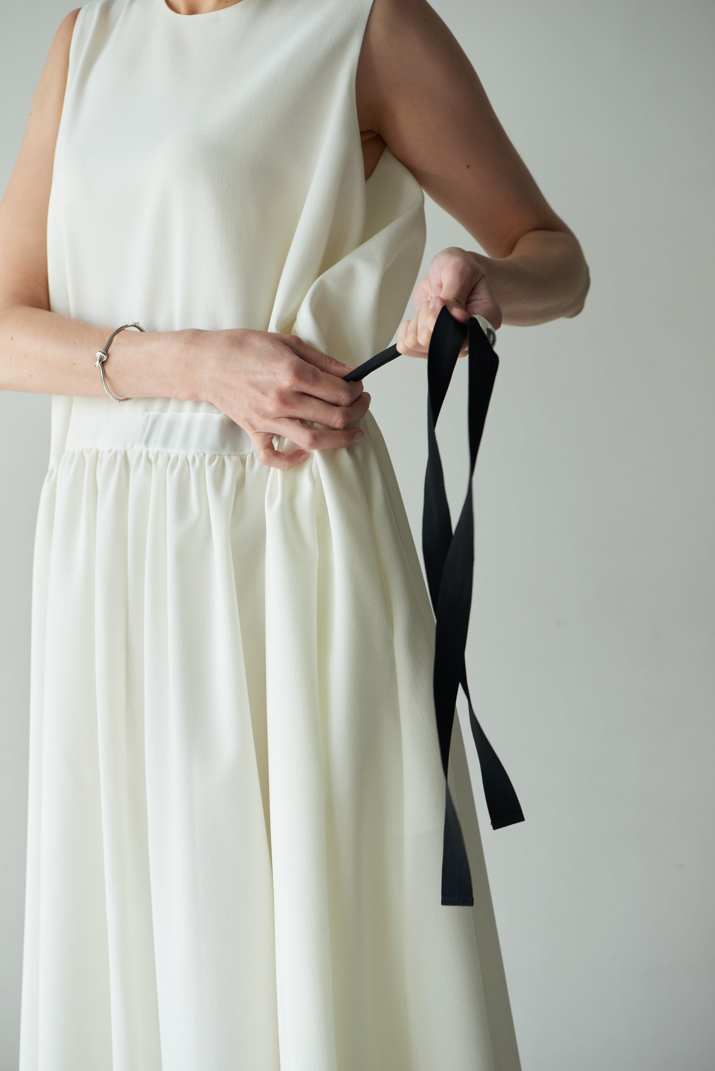 【PRE ORDER】Ease Linen Dress
