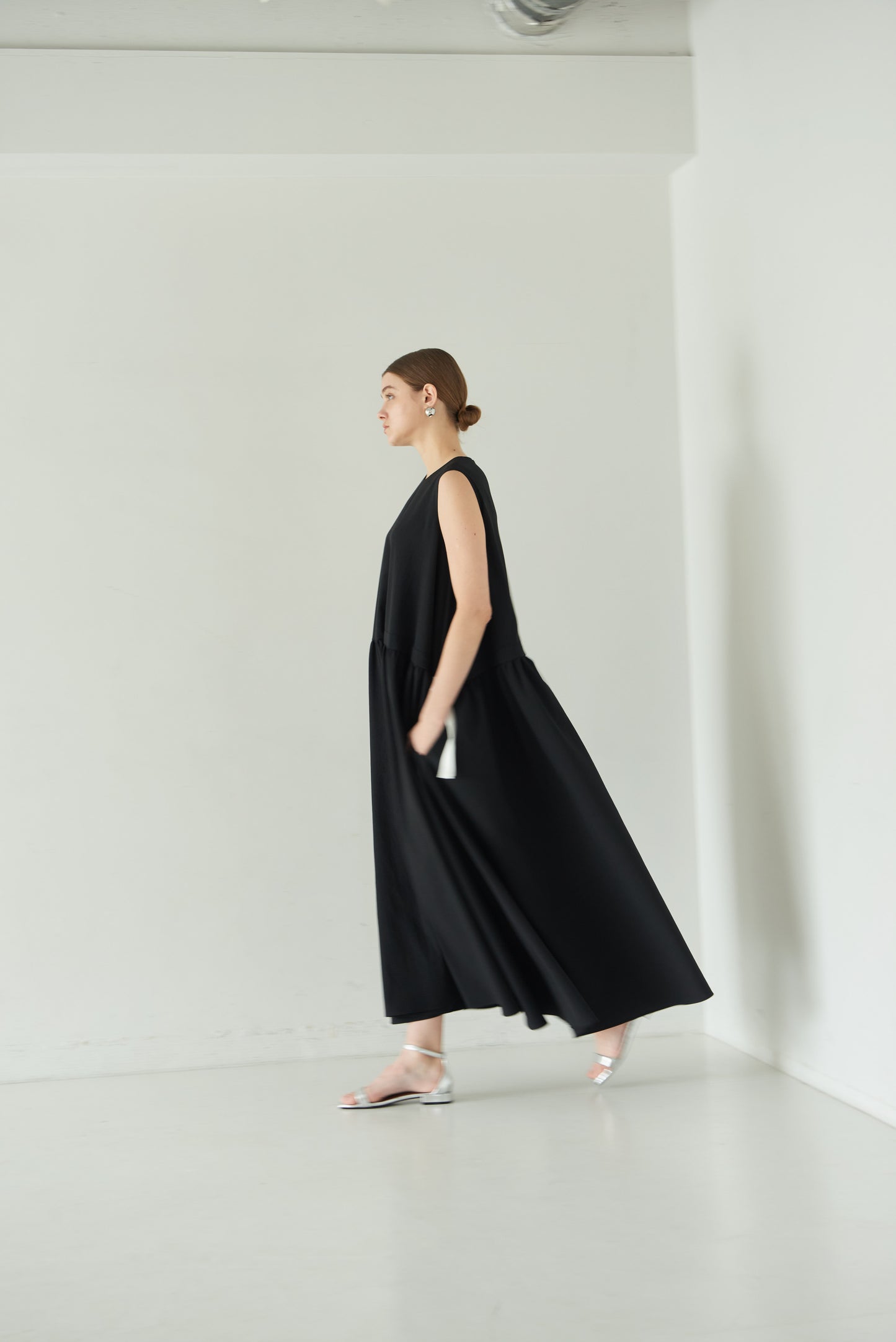 【PRE ORDER】Ease Linen Dress