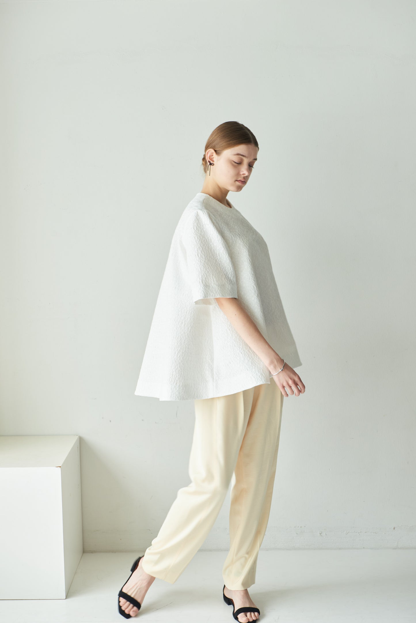 【PRE ORDER】Tent form BL - Flower Jacquard -