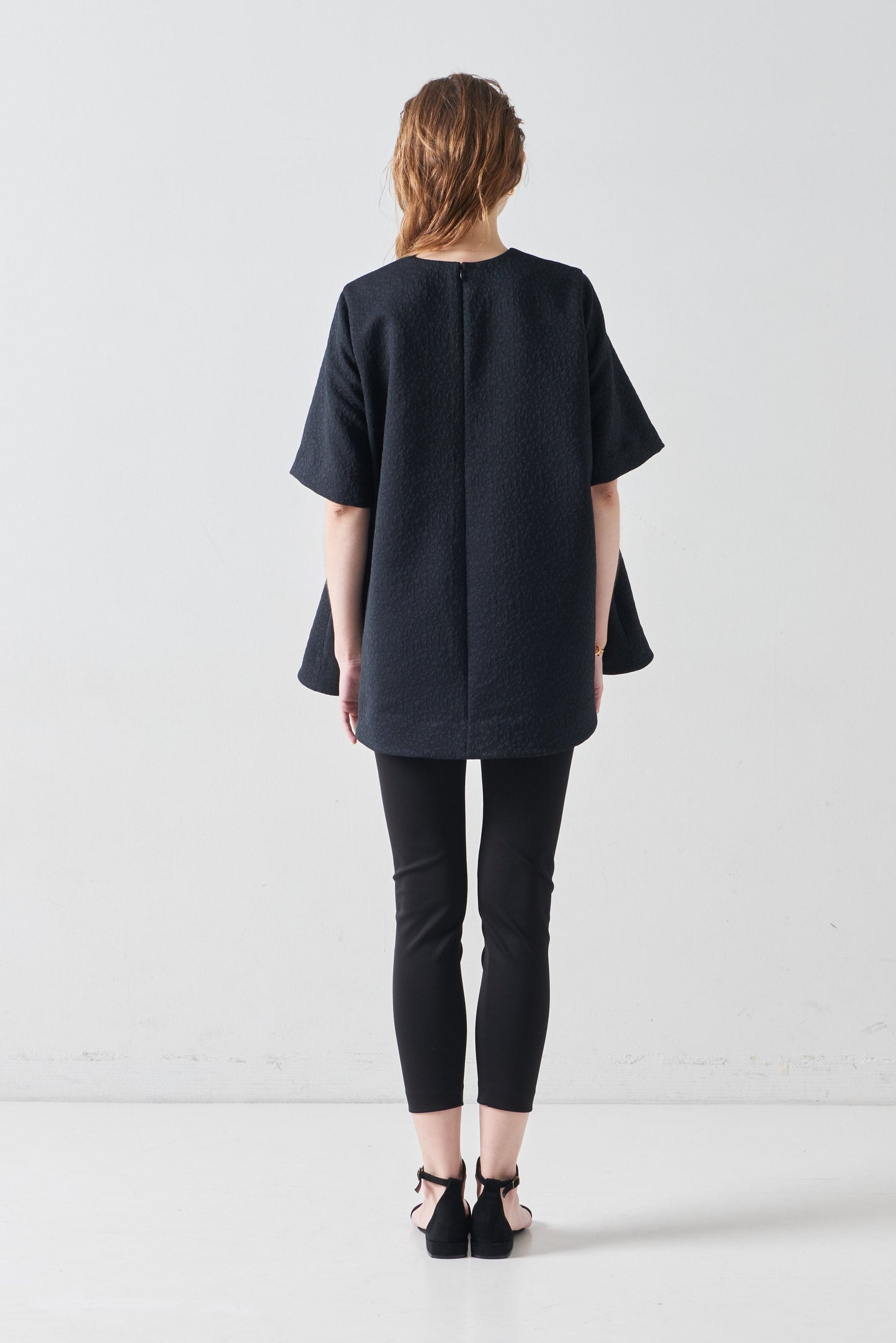 【PRE ORDER】Tent form BL - Flower Jacquard -