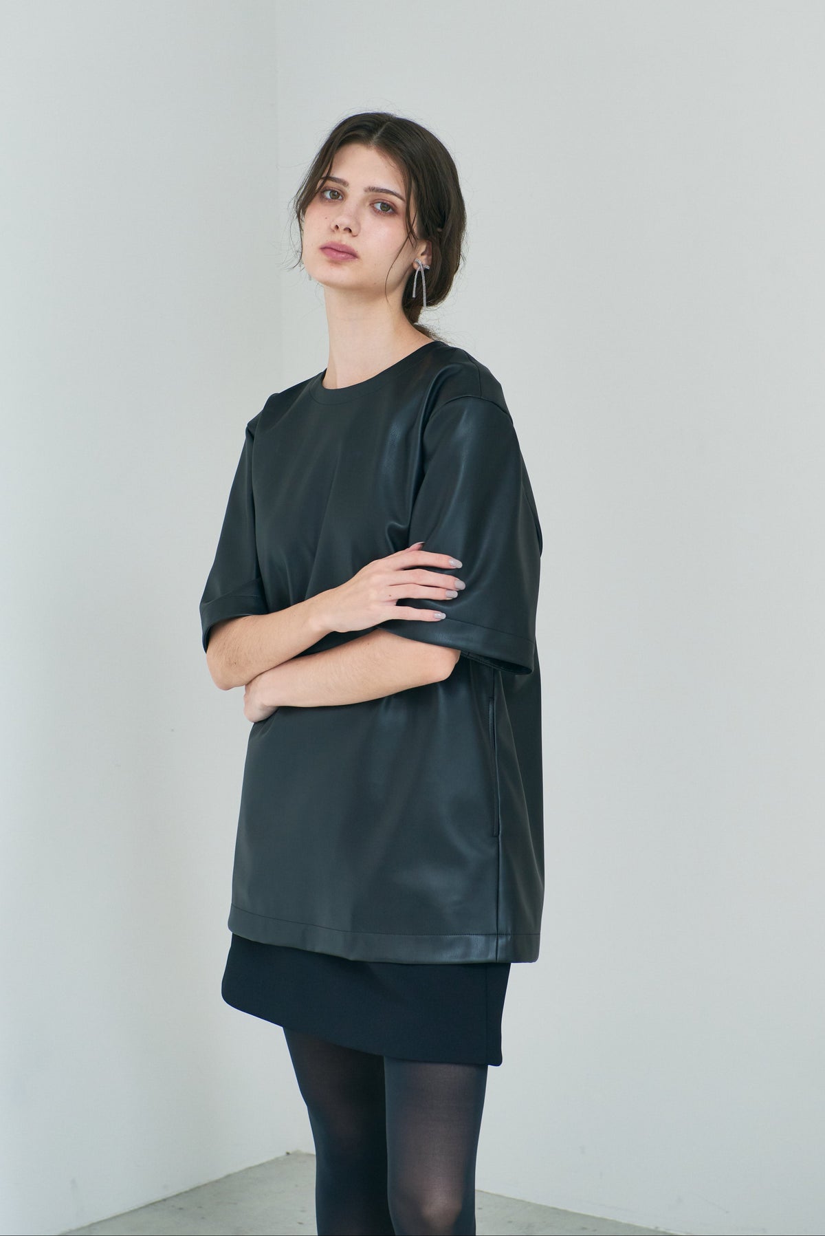 【PRE ORDER】Form Leather Top
