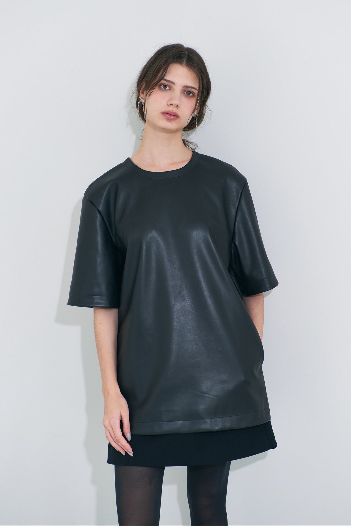 【PRE ORDER】Form Leather Top