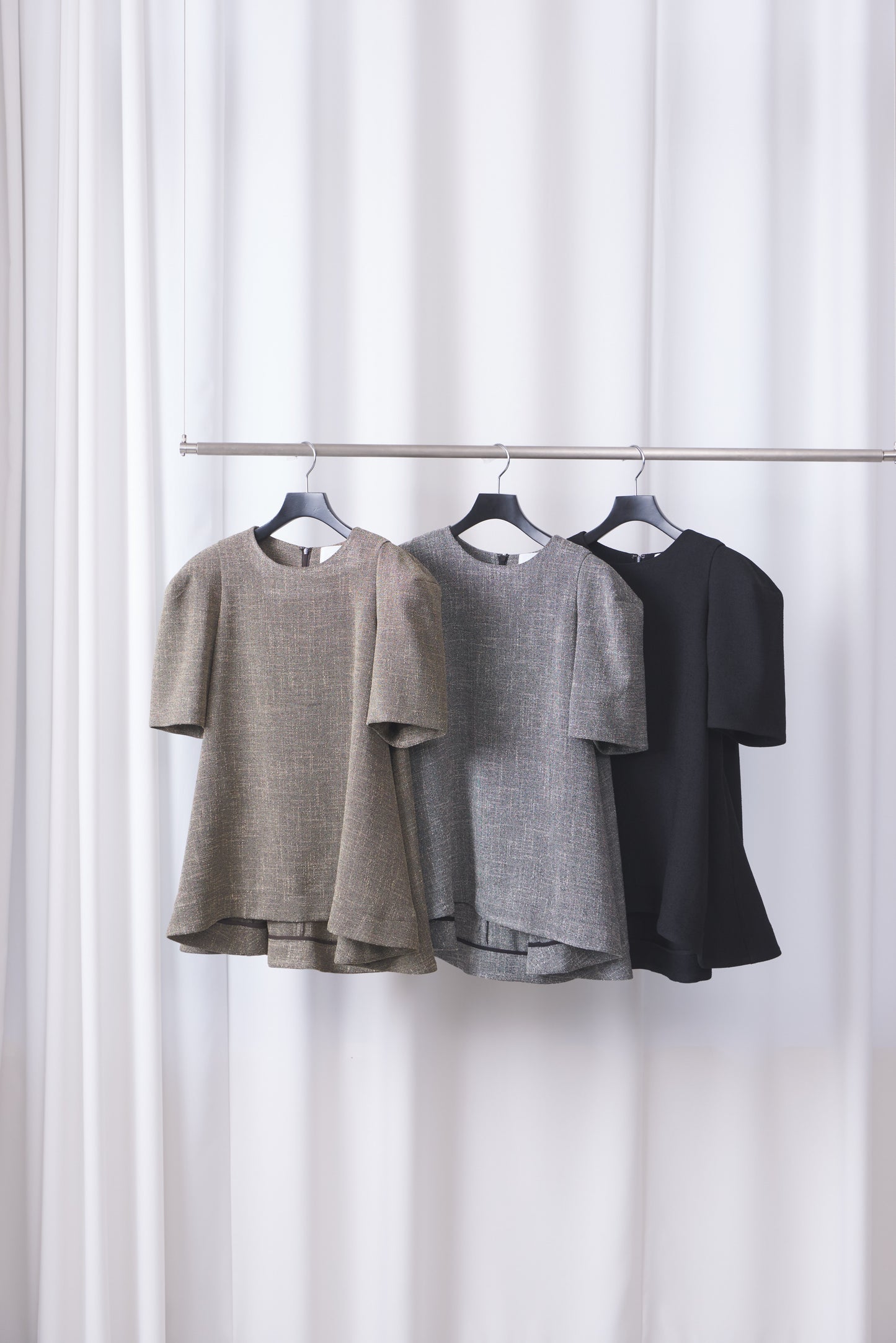 【PRE ORDER】Form Blouse