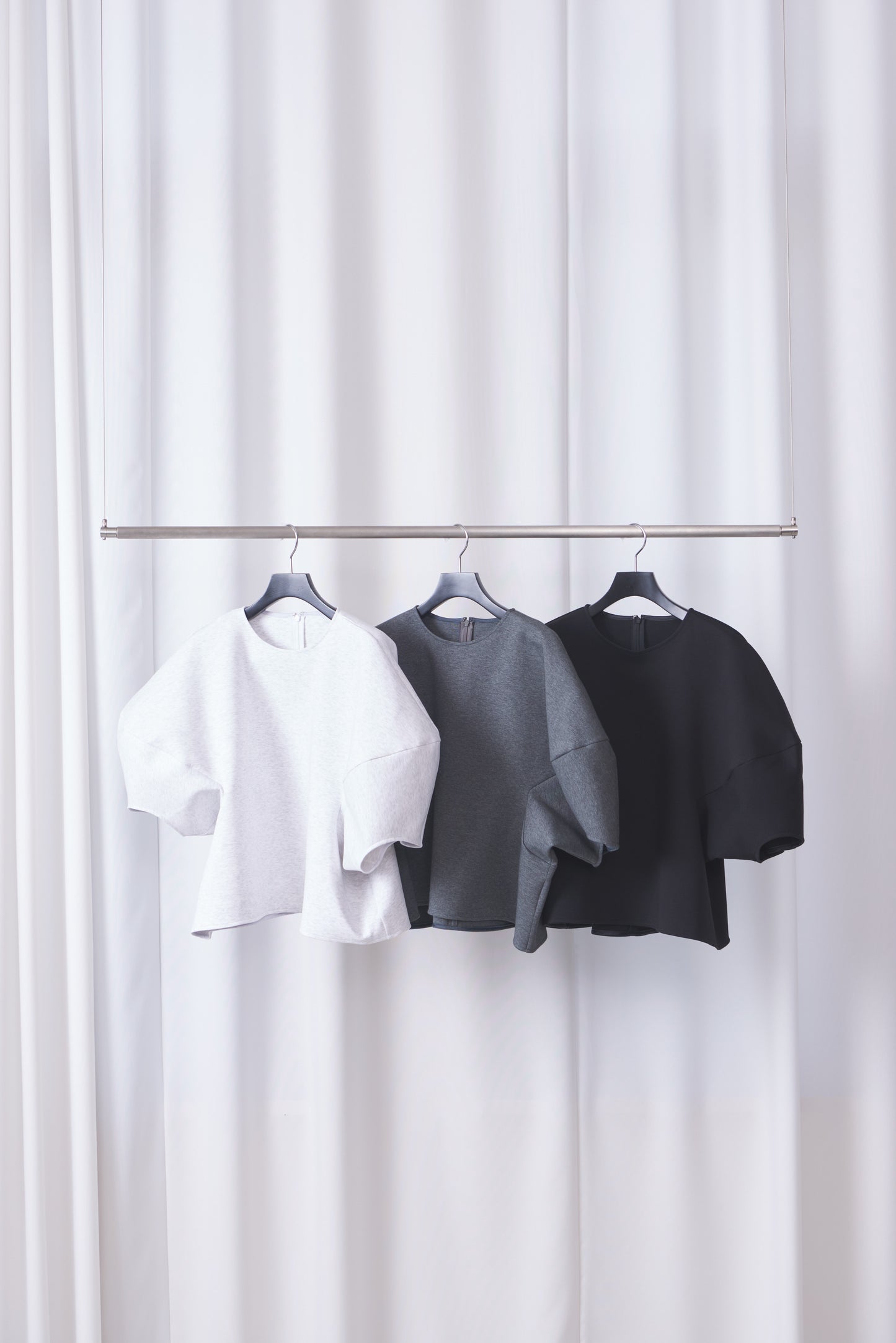 【PRE ORDER】Sculpture Form Pullover
