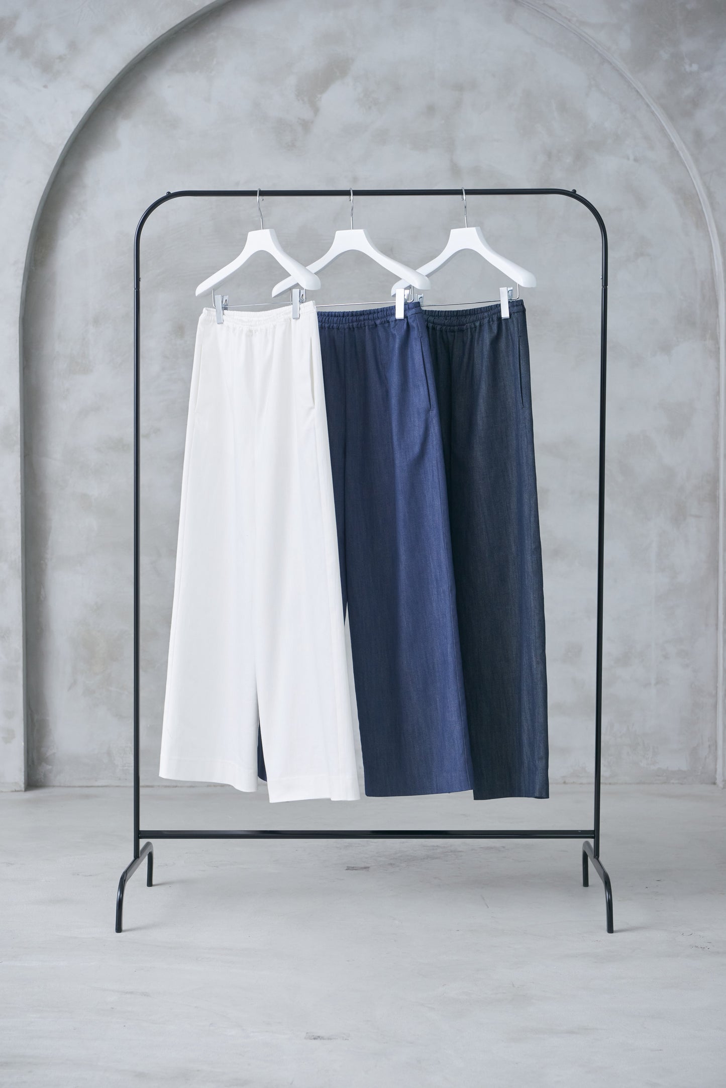 Pre Order/Light Denim Easy Pants