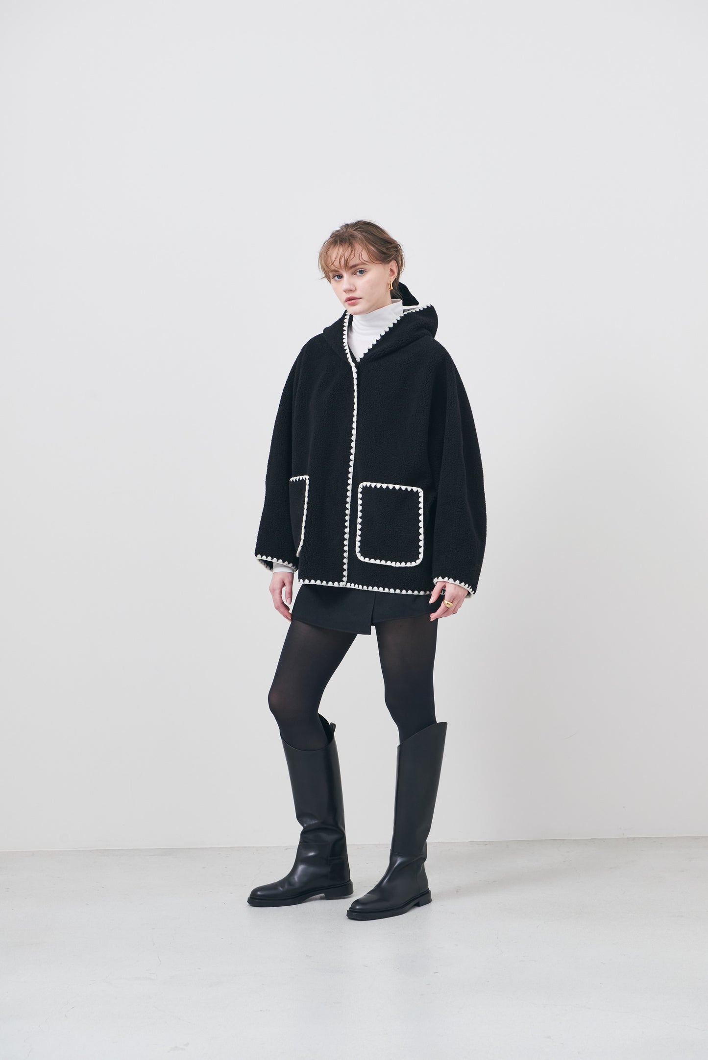 Pre Order/Scallop Boa Hoodie / Black