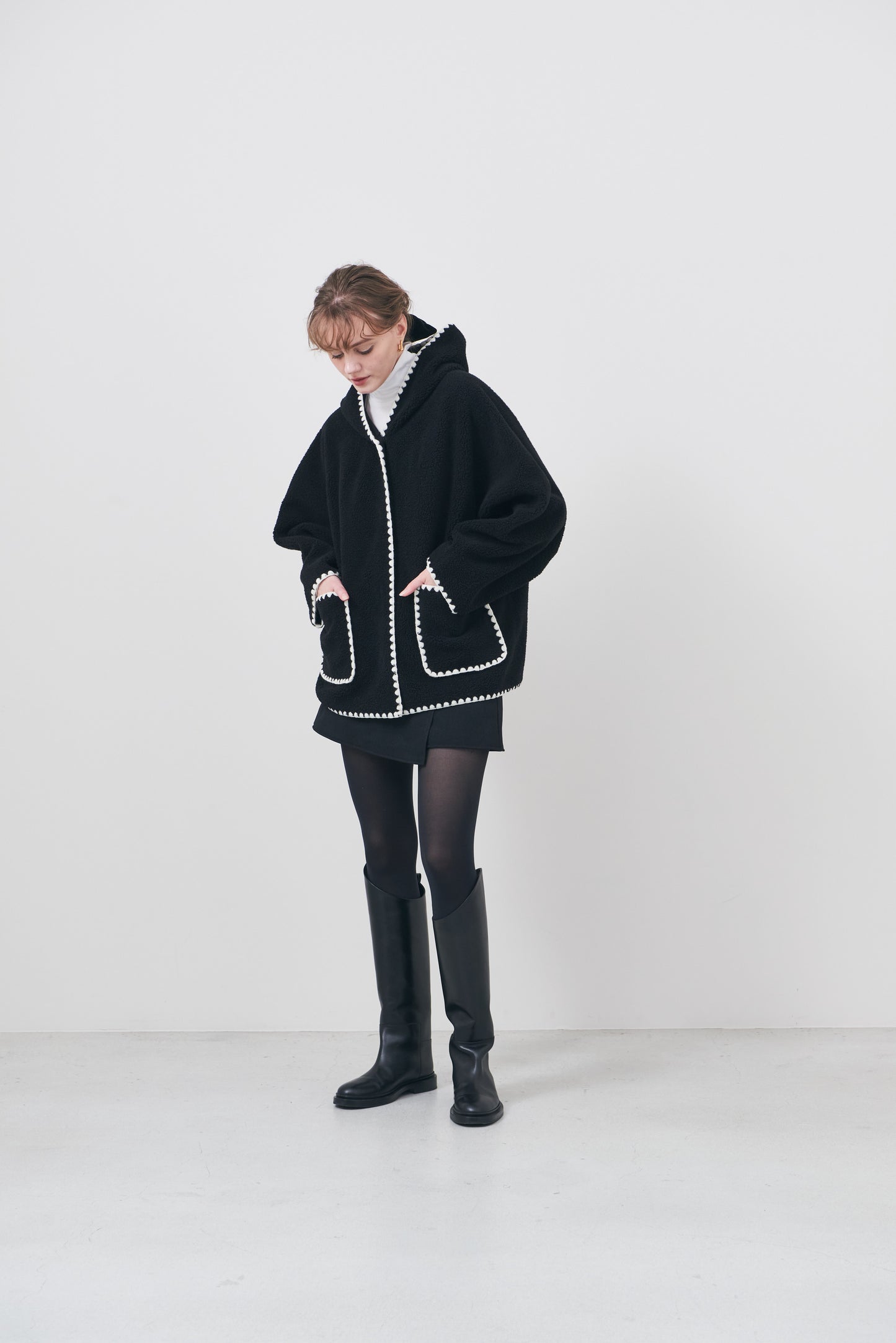 Pre Order/Scallop Boa Hoodie / Black