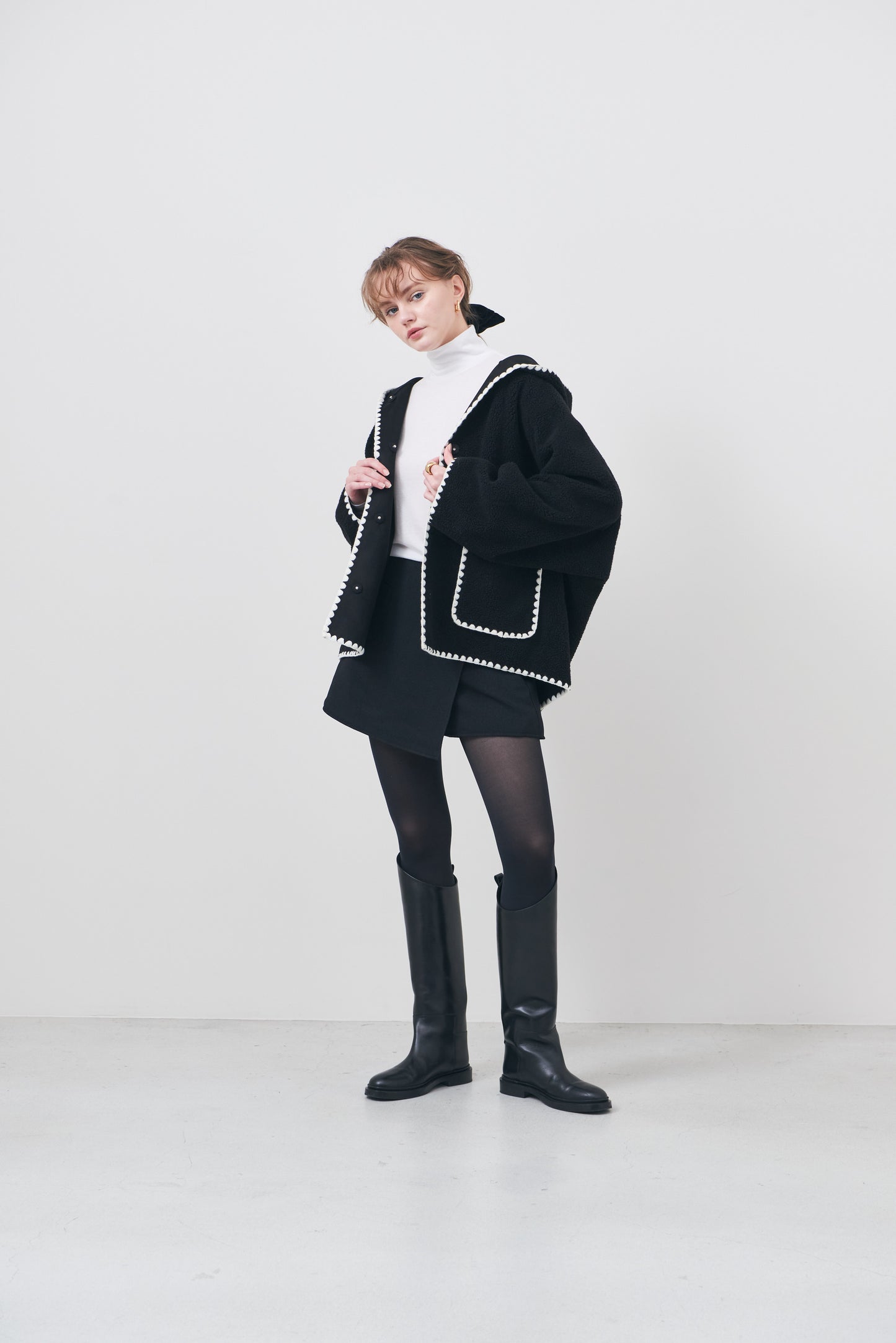 Pre Order/Scallop Boa Hoodie / Black