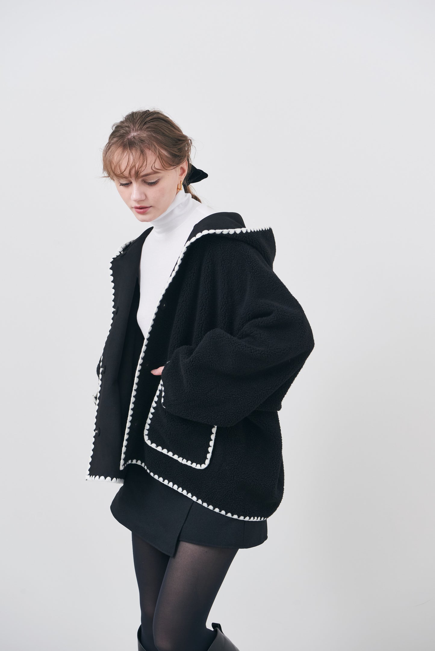 Pre Order/Scallop Boa Hoodie / Black