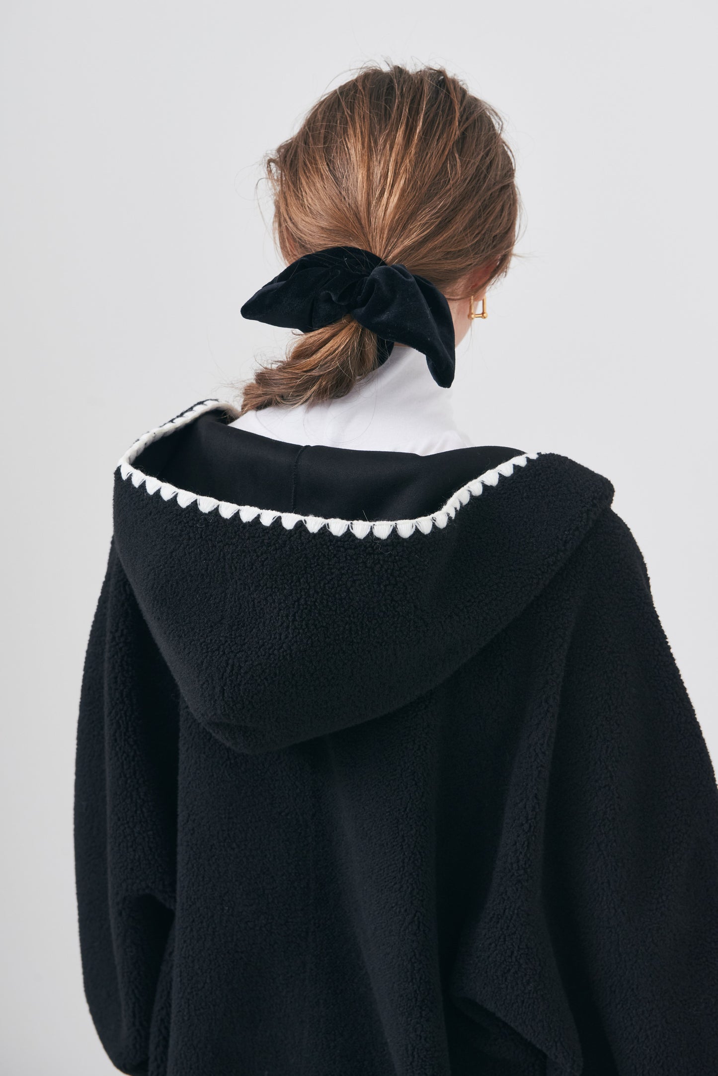 Pre Order/Scallop Boa Hoodie / Black