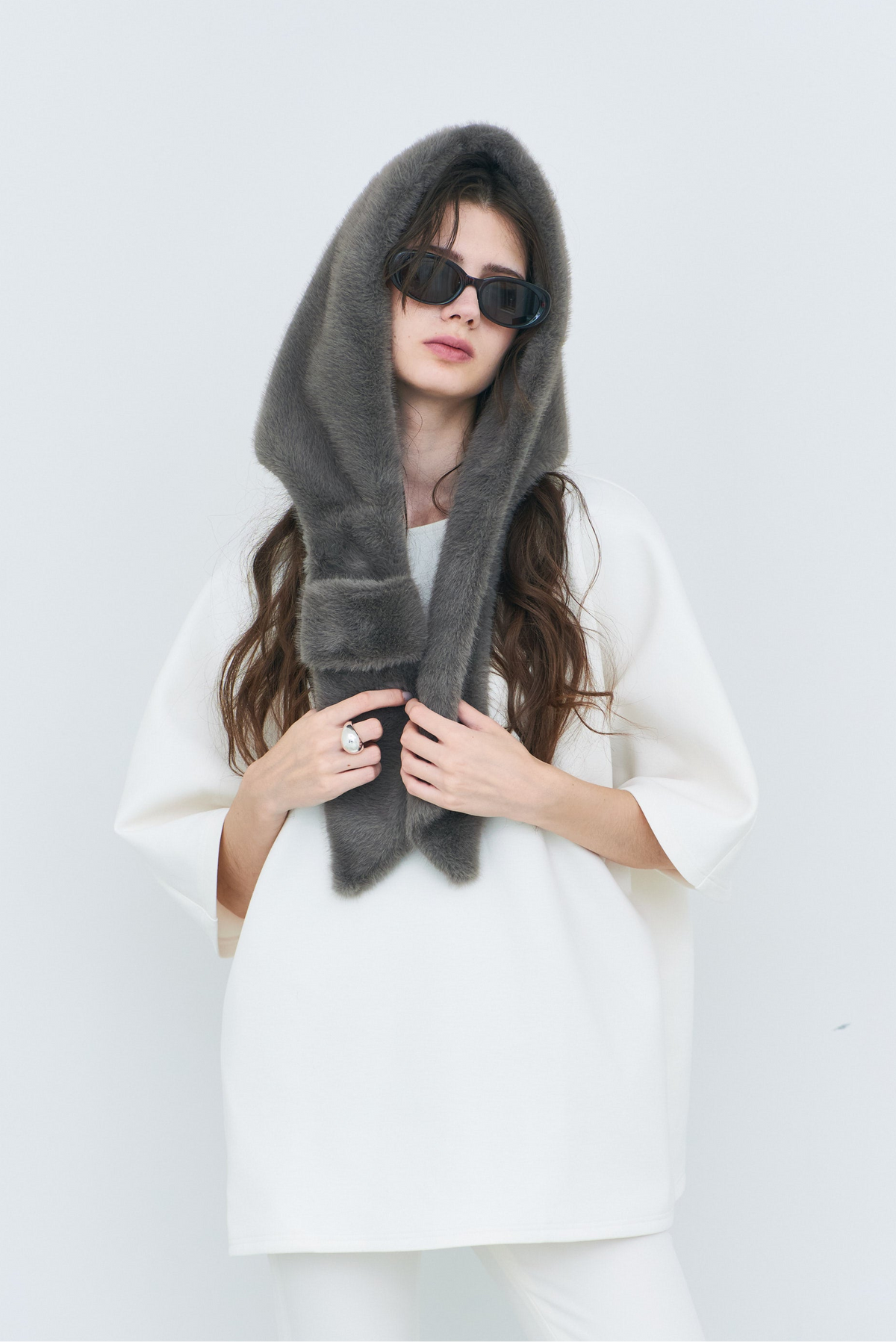 【PRE OREDER】Faux Fur Hood