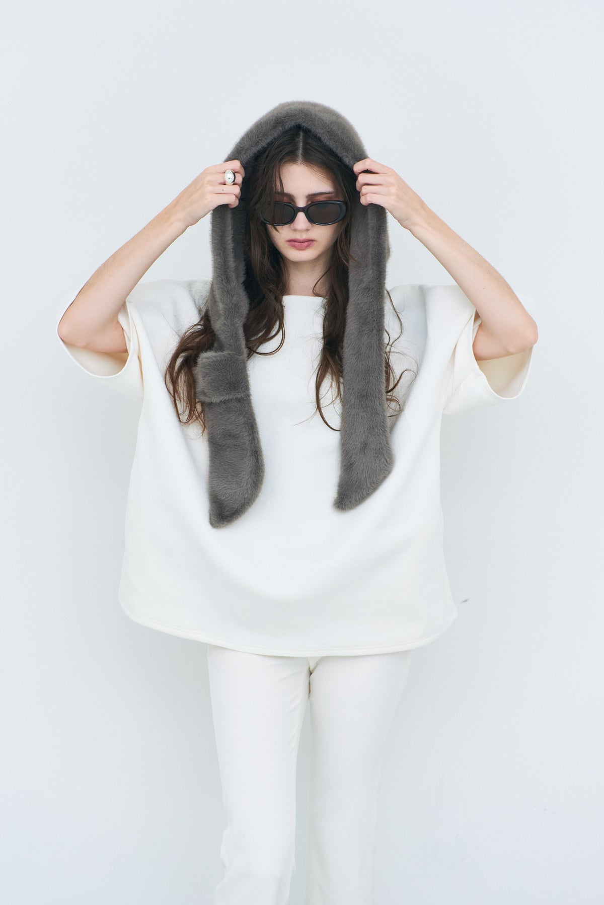 【PRE OREDER】Faux Fur Hood