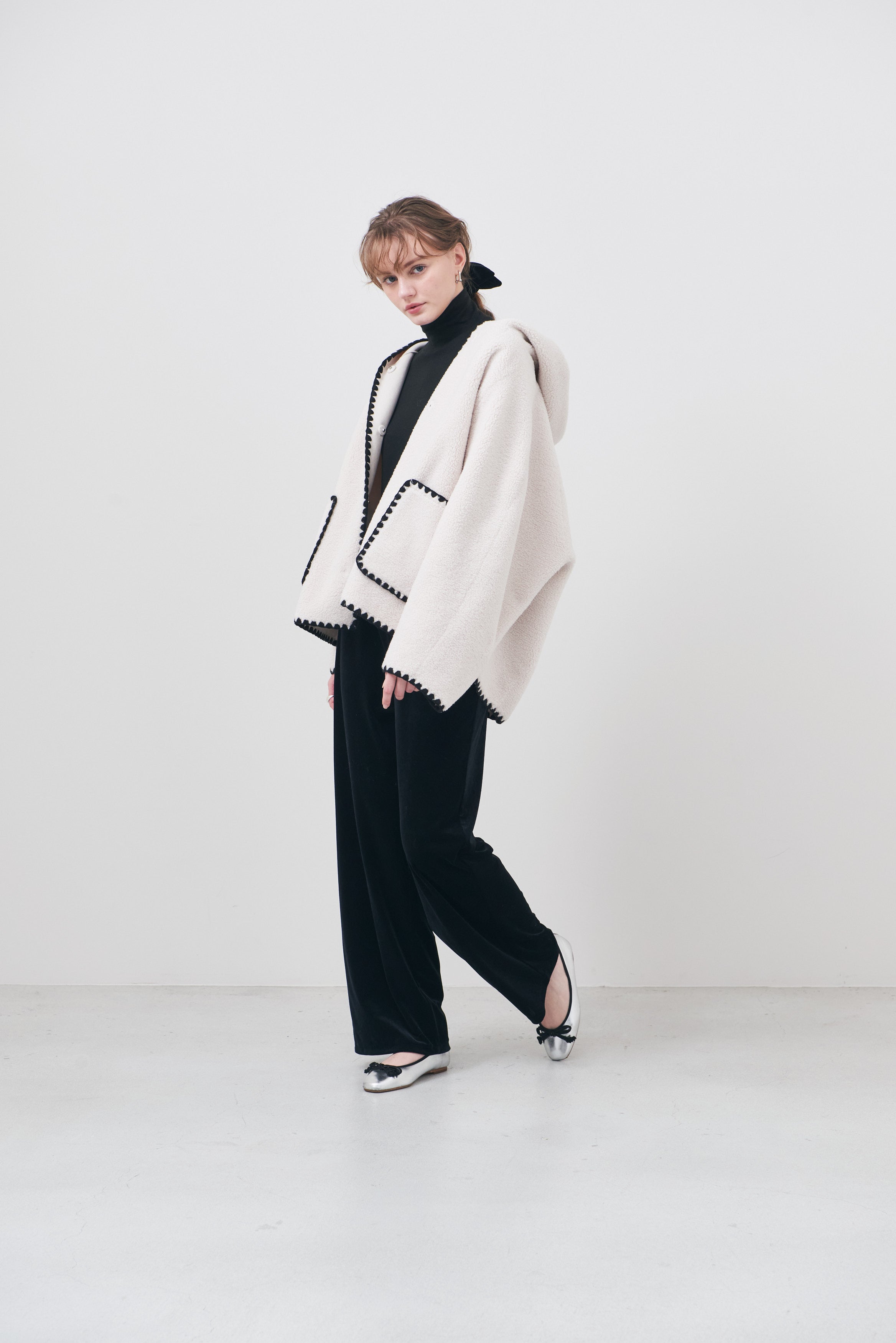 Scallop Boa Hoodie / Ivory – LIten.online