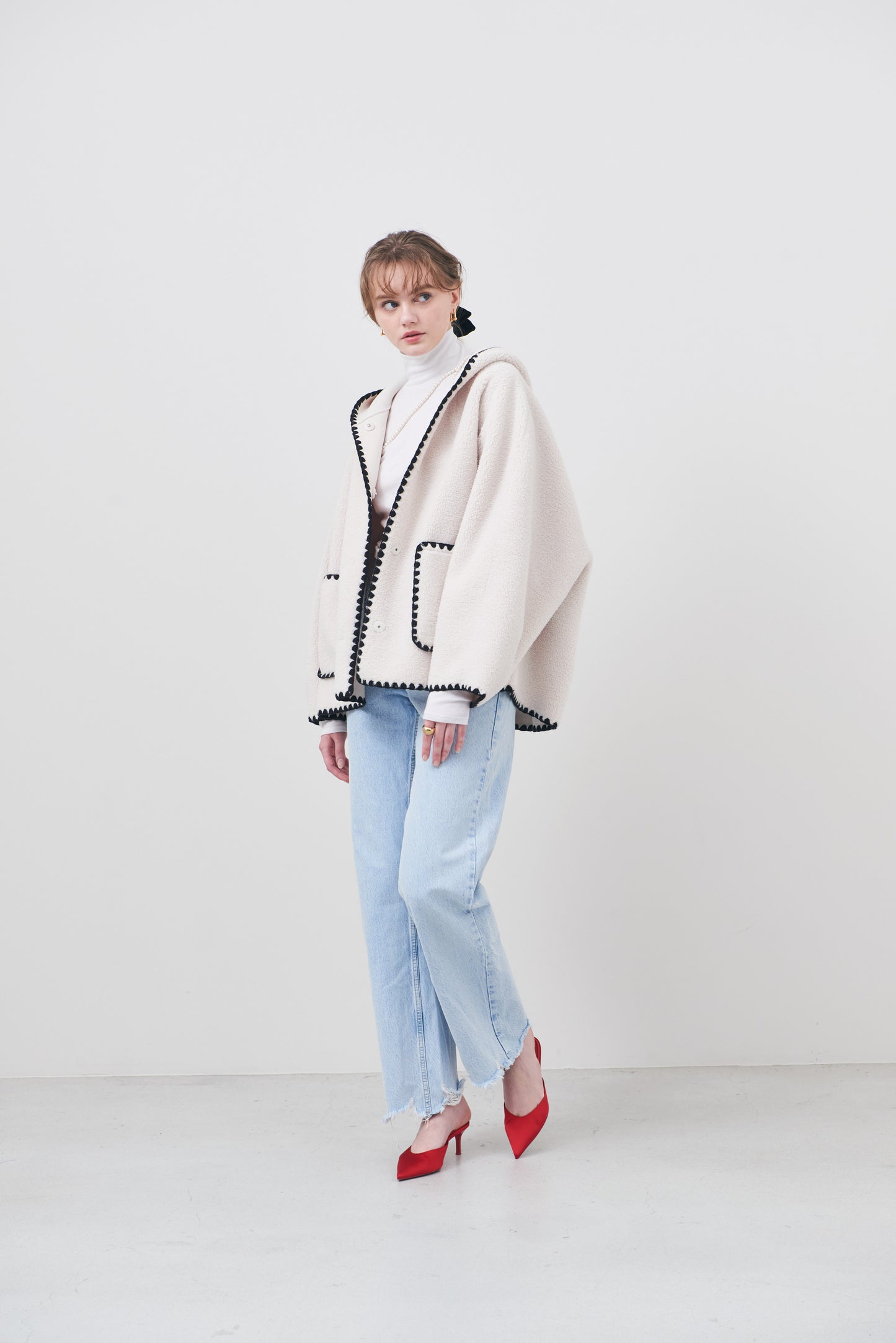 Pre Order/Scallop Boa Hoodie / Ivory