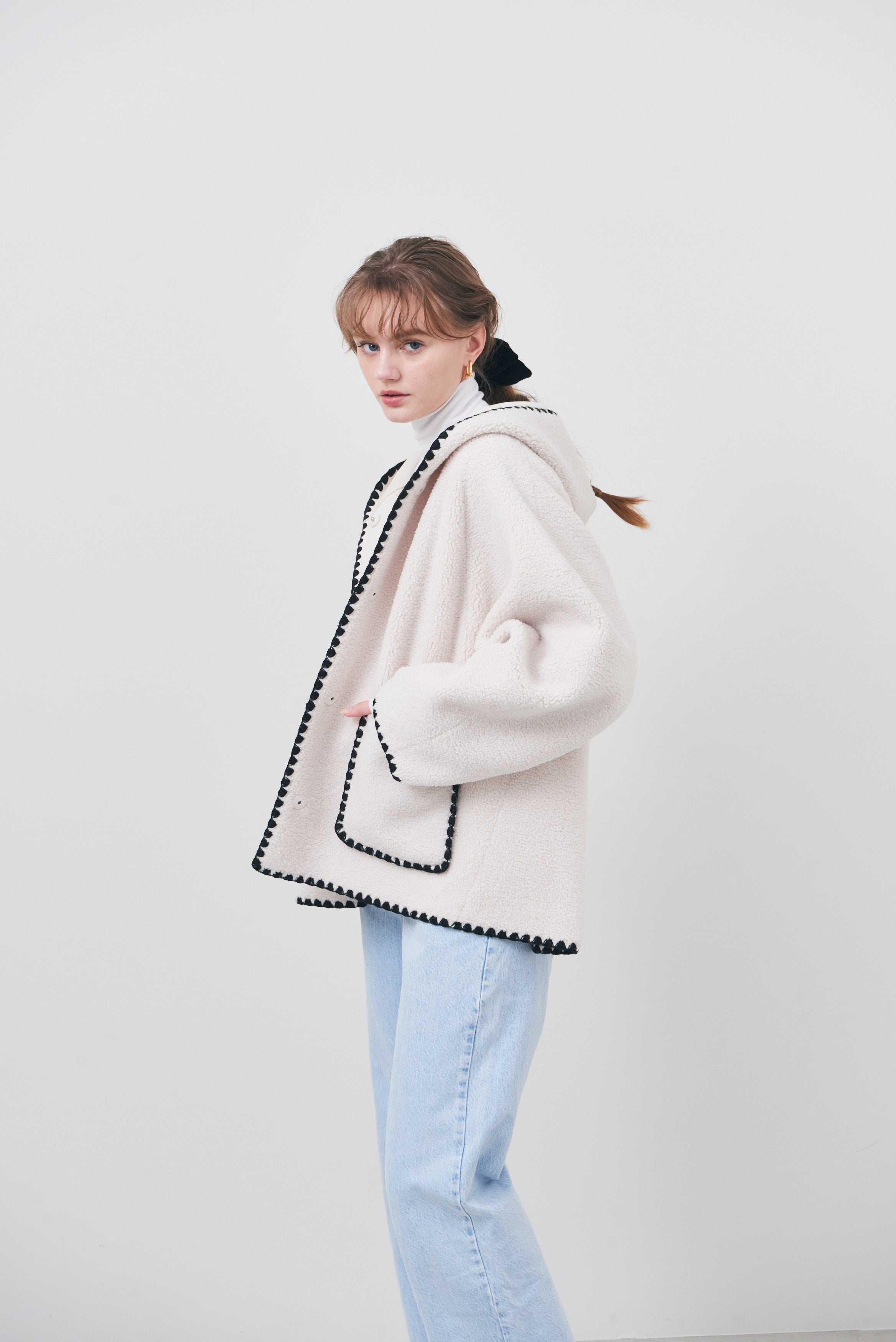 Scallop Boa Hoodie / Ivory – LIten.online