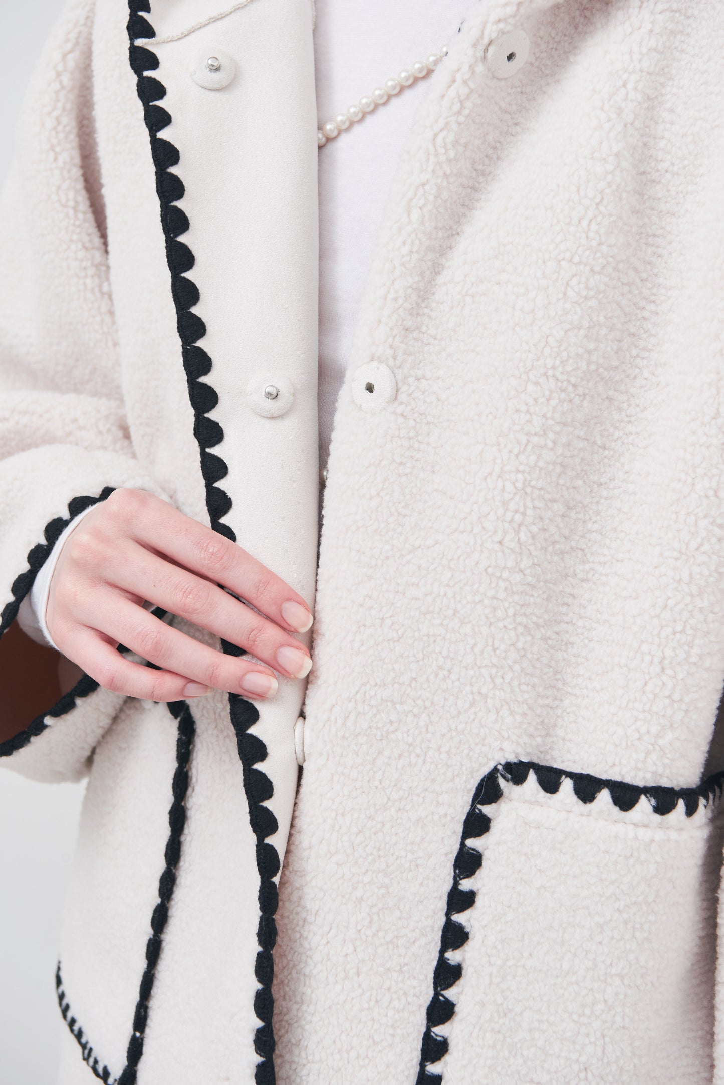 Pre Order/Scallop Boa Hoodie / Ivory